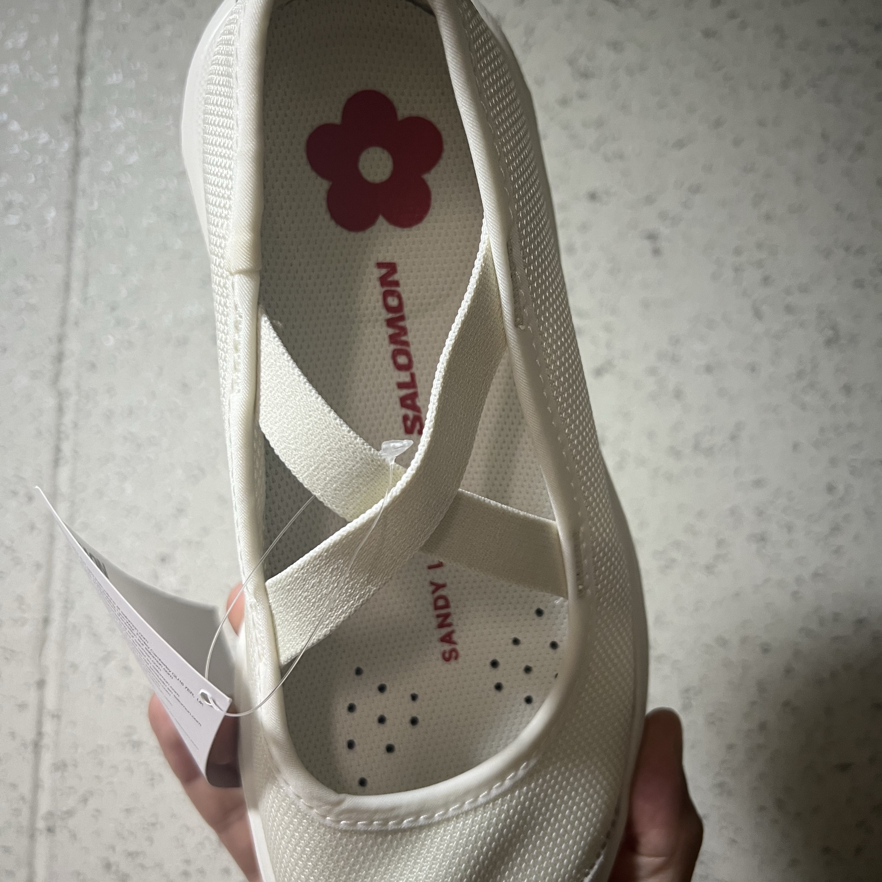 Salomon x Sandy Liang RX Marie Jeanne Vanilla Ice 착용 스타일 - 3