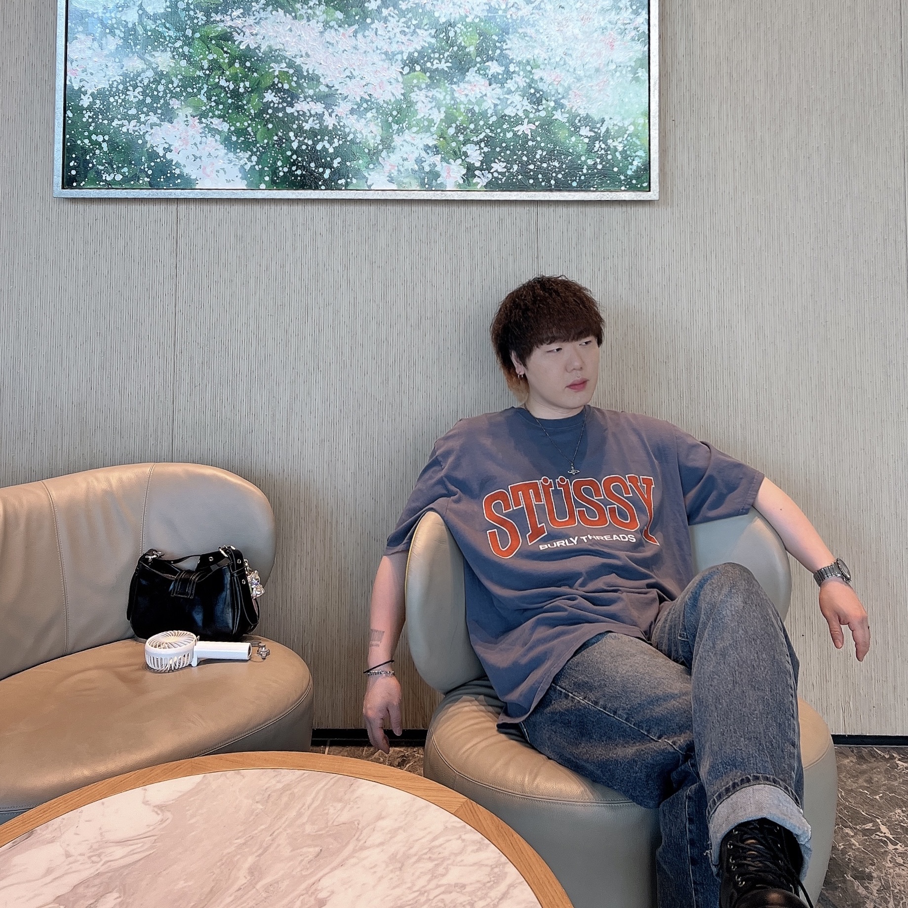 Stussy Burly Threads Pigment Dyed T-Shirt Indigo, Dr. Martens Jadon Boots Black 착용 스타일 - 1
