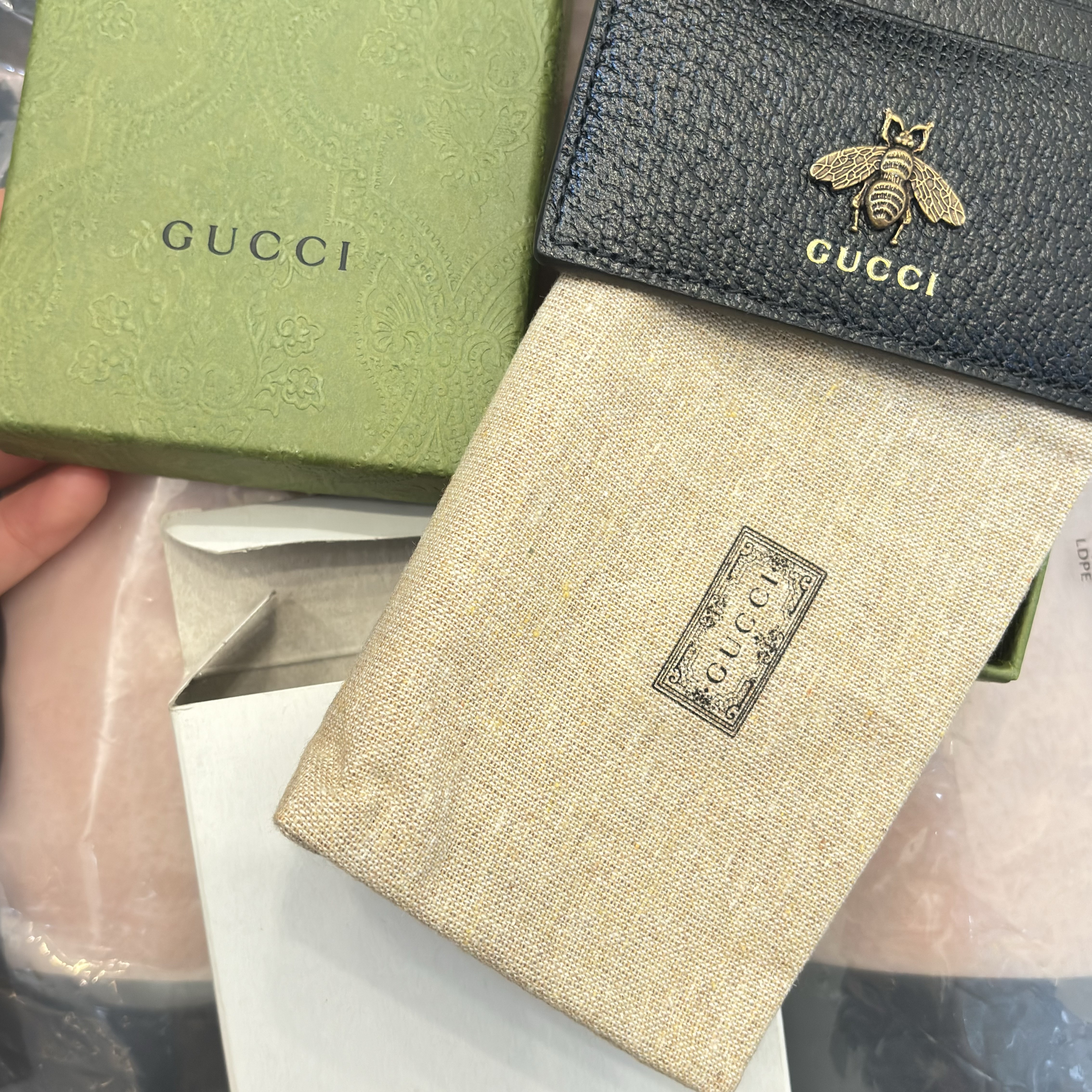 Gucci Leather Animalier Card Case Black 착용 스타일 - 4