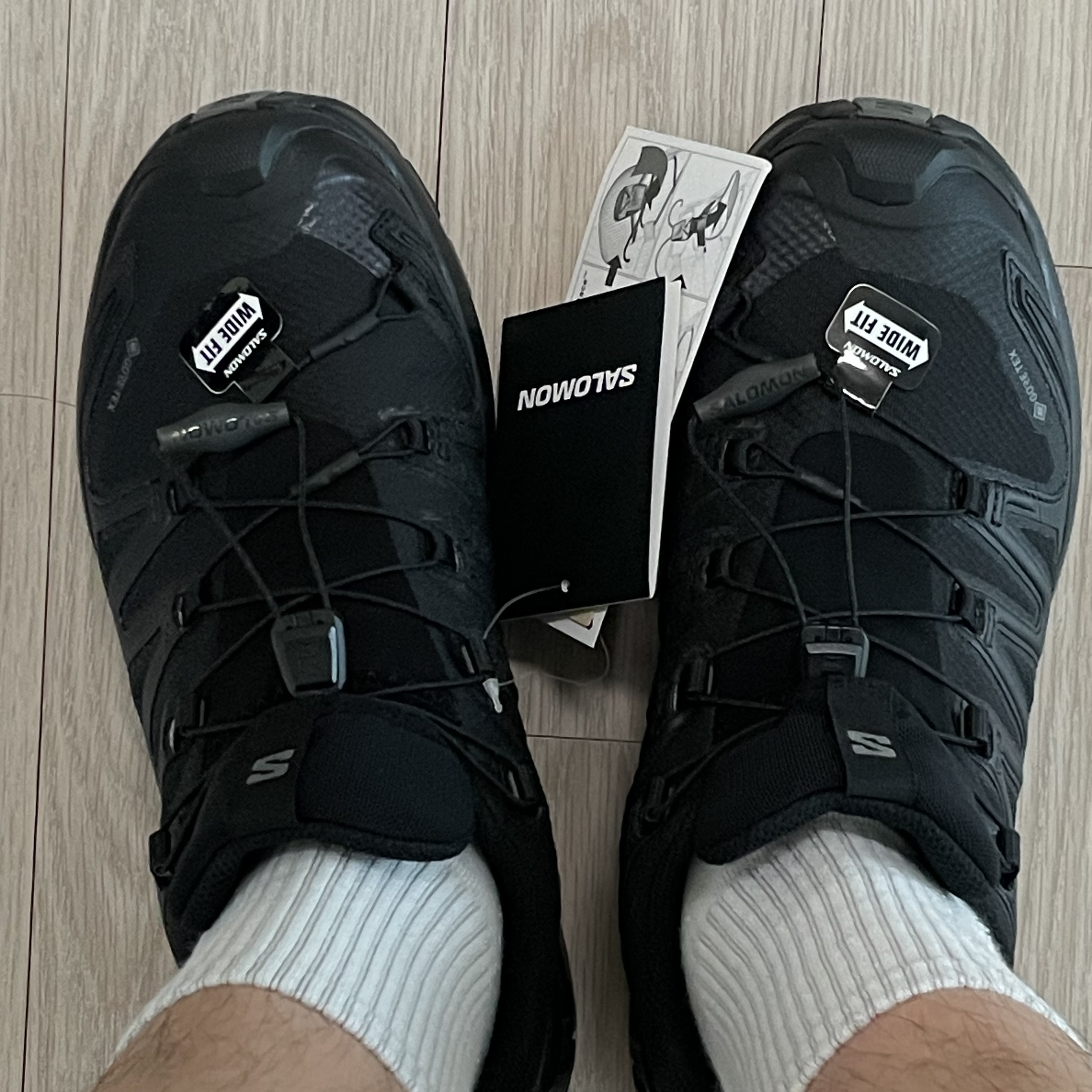 Salomon XA Pro 3D V9 Gore-Tex Wide Black Phantom 착용 스타일