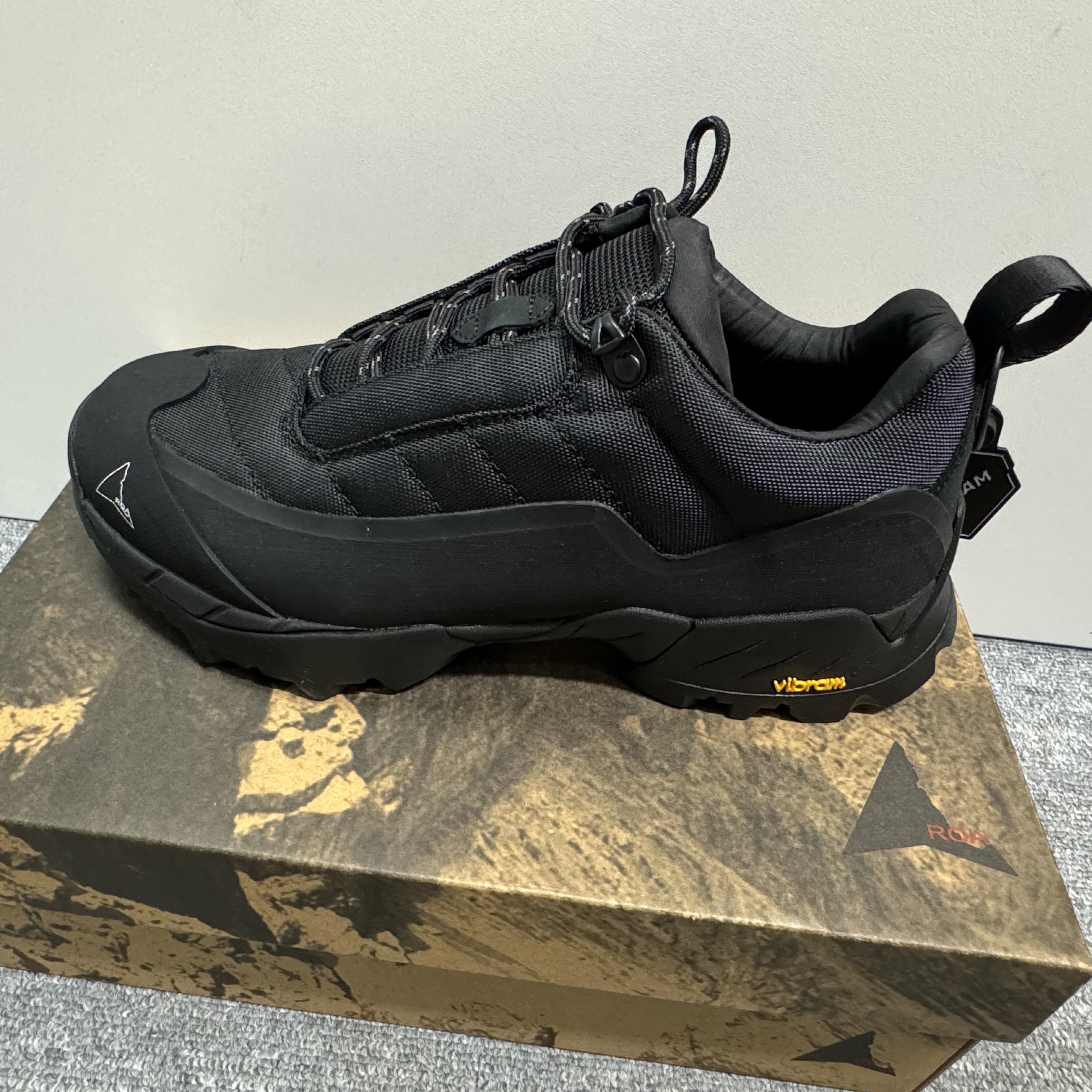 Roa Hiking Katharina Black 착용 스타일