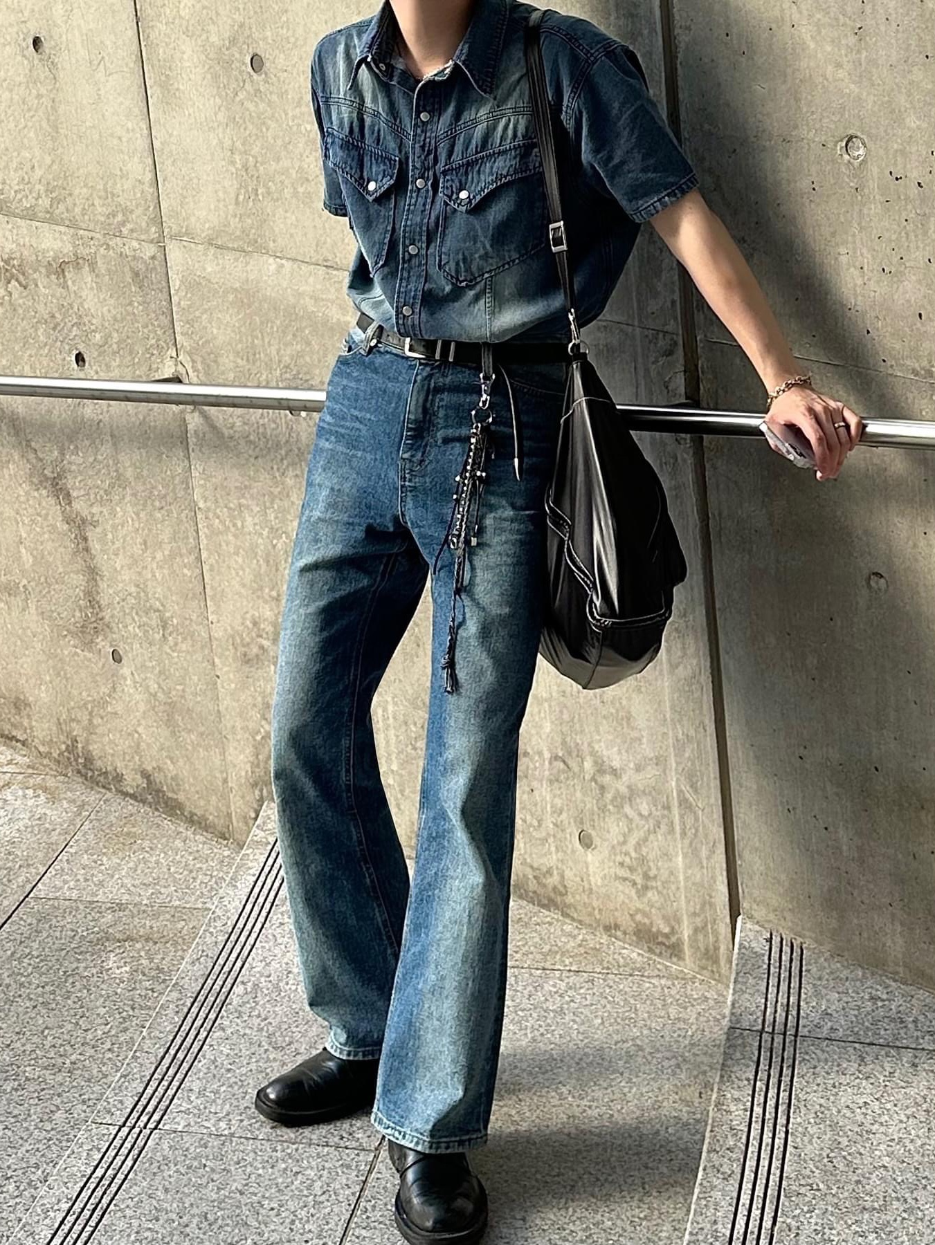 Matin Kim Big Coating Tote Bag Black, Jacquemus La Chaine Signature Logo Chain Necklace Silver 착용 스타일 - 1