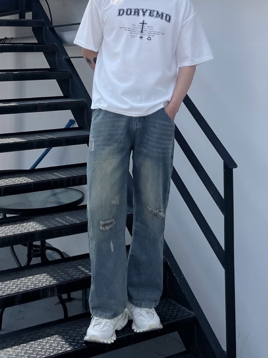 Balenciaga Track Sneakers Recycled Sole Grey 착용 스타일 - 2