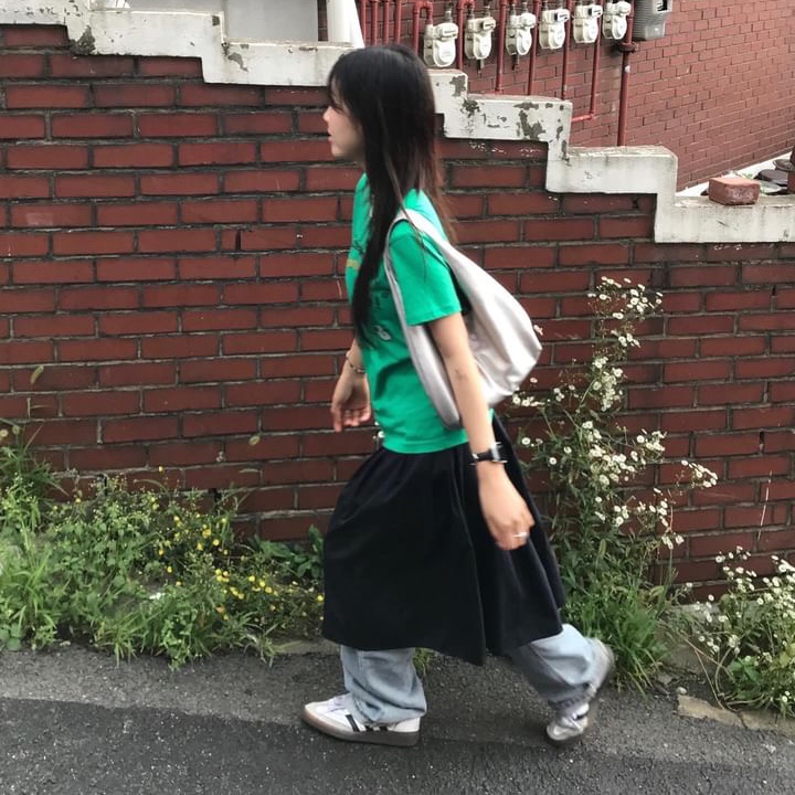 Problemallways Life Weather Forecast T-Shirt Green 착용 스타일 - 3