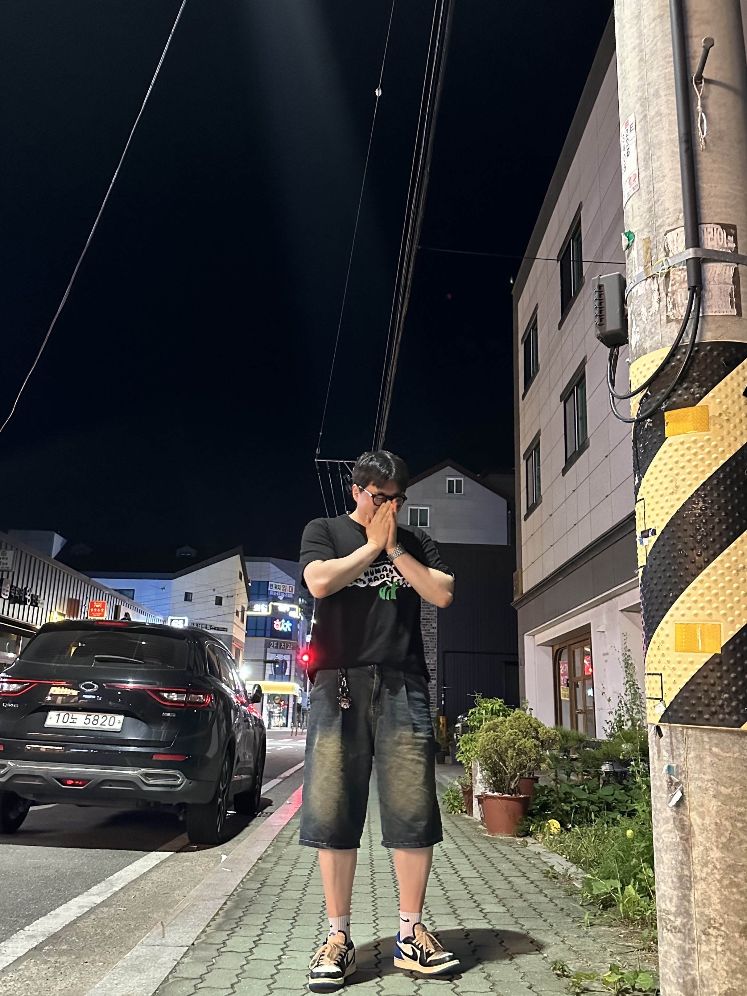 Human Made Graphic T-Shirt #01 Black, Human Made Acrylic Animal Keyring Green 착용 스타일