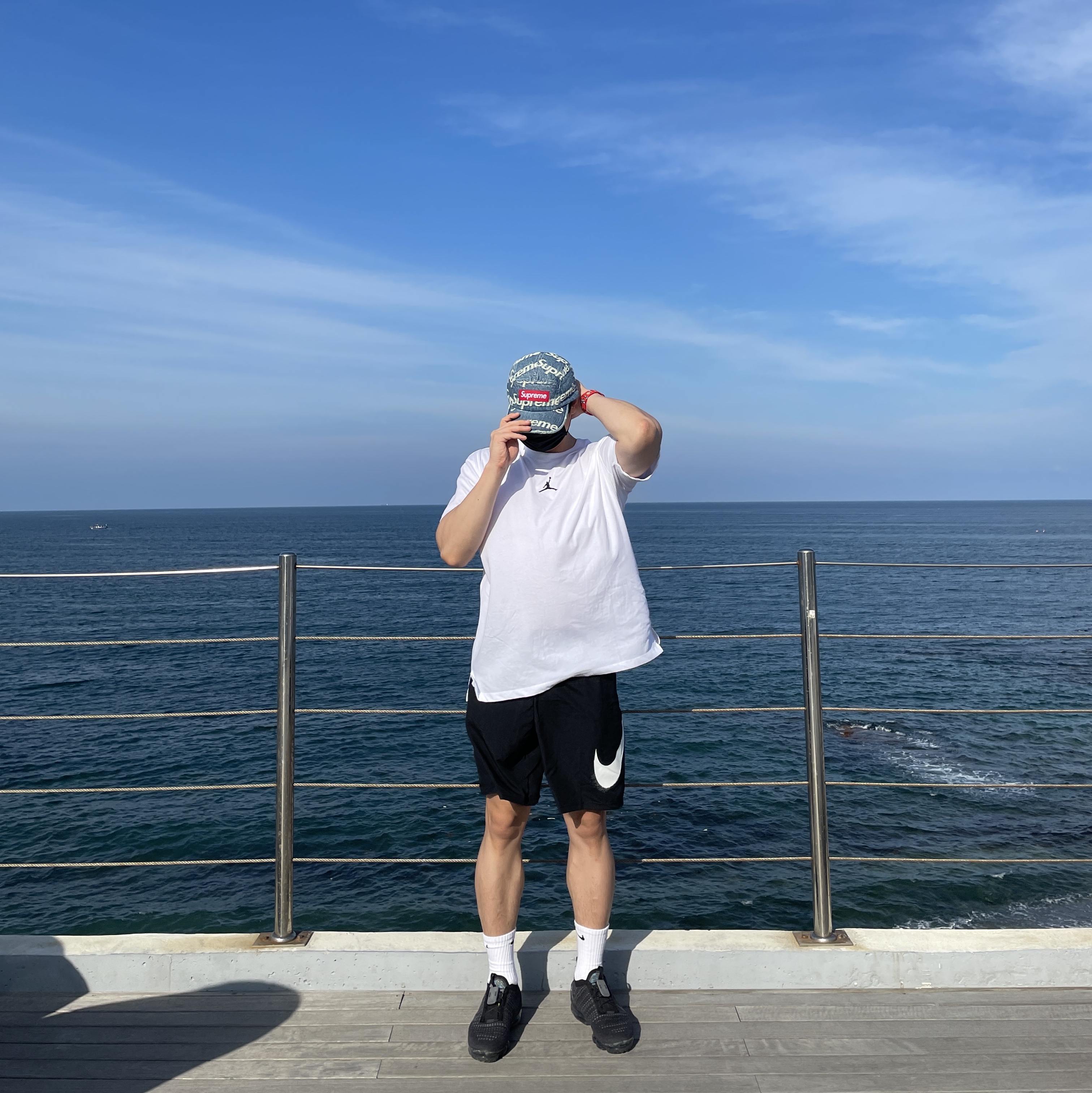 Supreme Frayed Logos Denim Camp Cap Blue - 21SS, Nike Air VaporMax 2020 Flyknit Black Dark Grey 착용 스타일