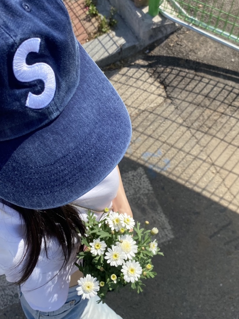 Supreme Pigment Print S Logo 6-Panel Indigo - 22FW 착용 스타일
