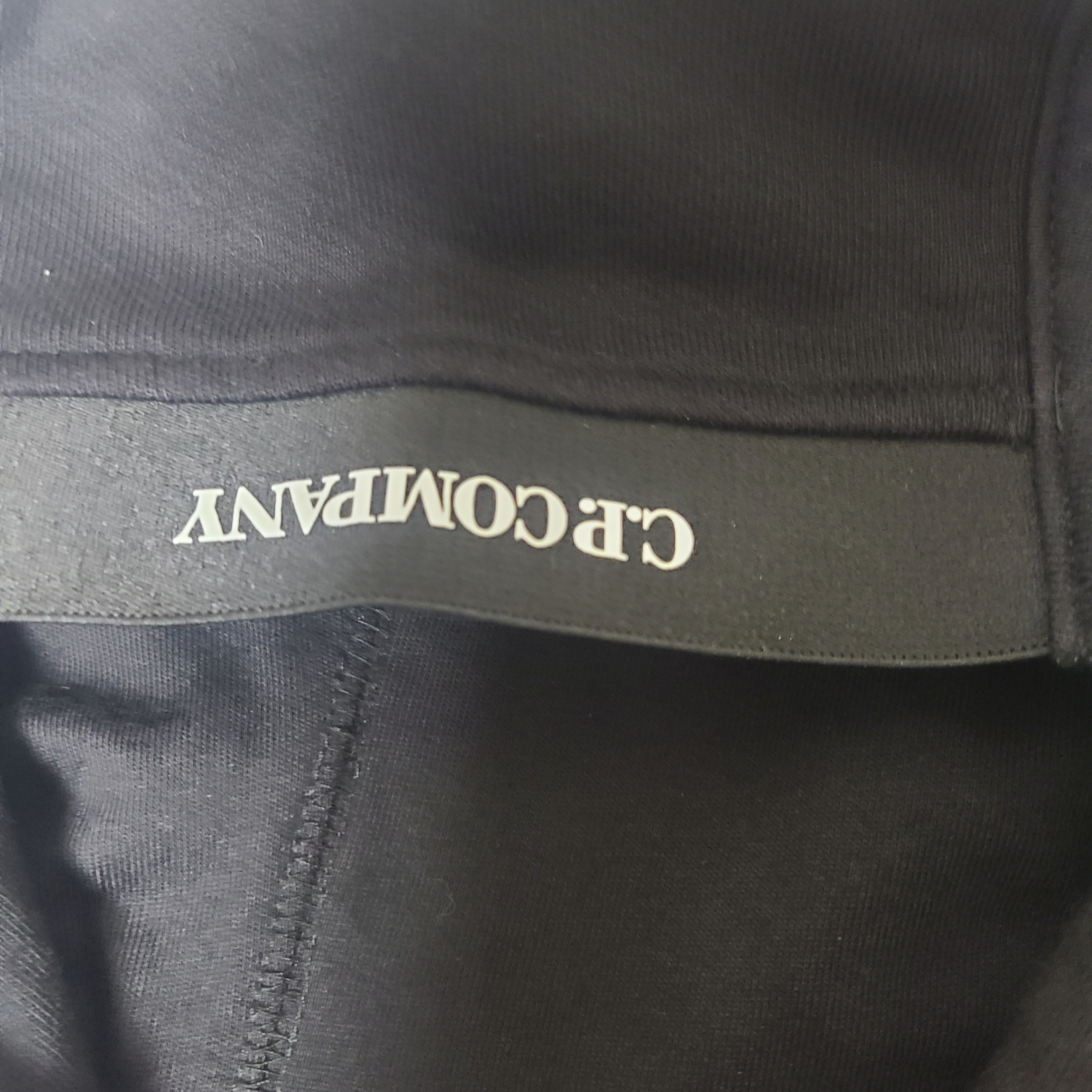 C.P. Company Diagonal Raised Fleece Hooded Sweatshirt Black - 23SS 착용 스타일 - 2