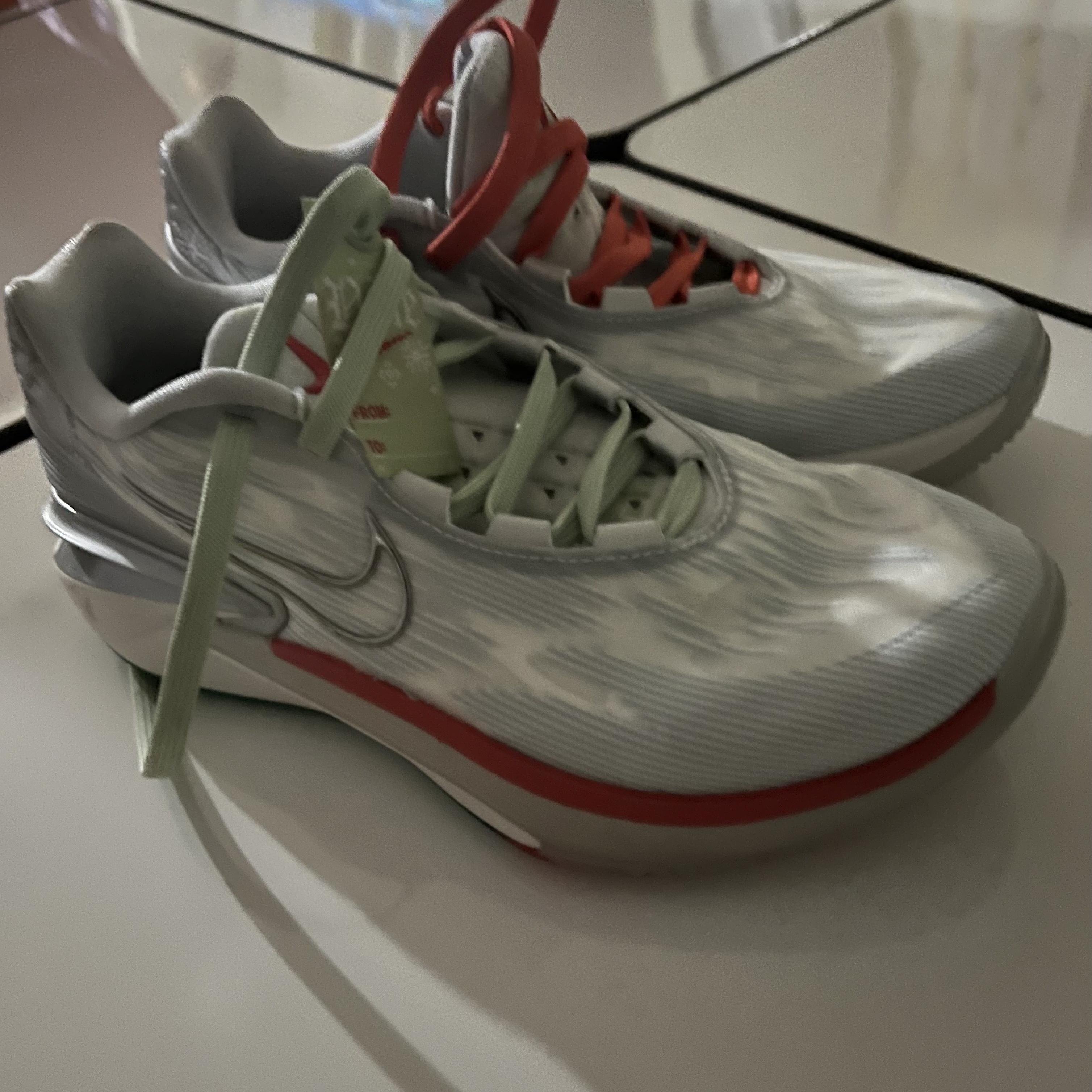 Nike Air Zoom GT Cut 2 EP Pure Platinum Summit White 착용 스타일