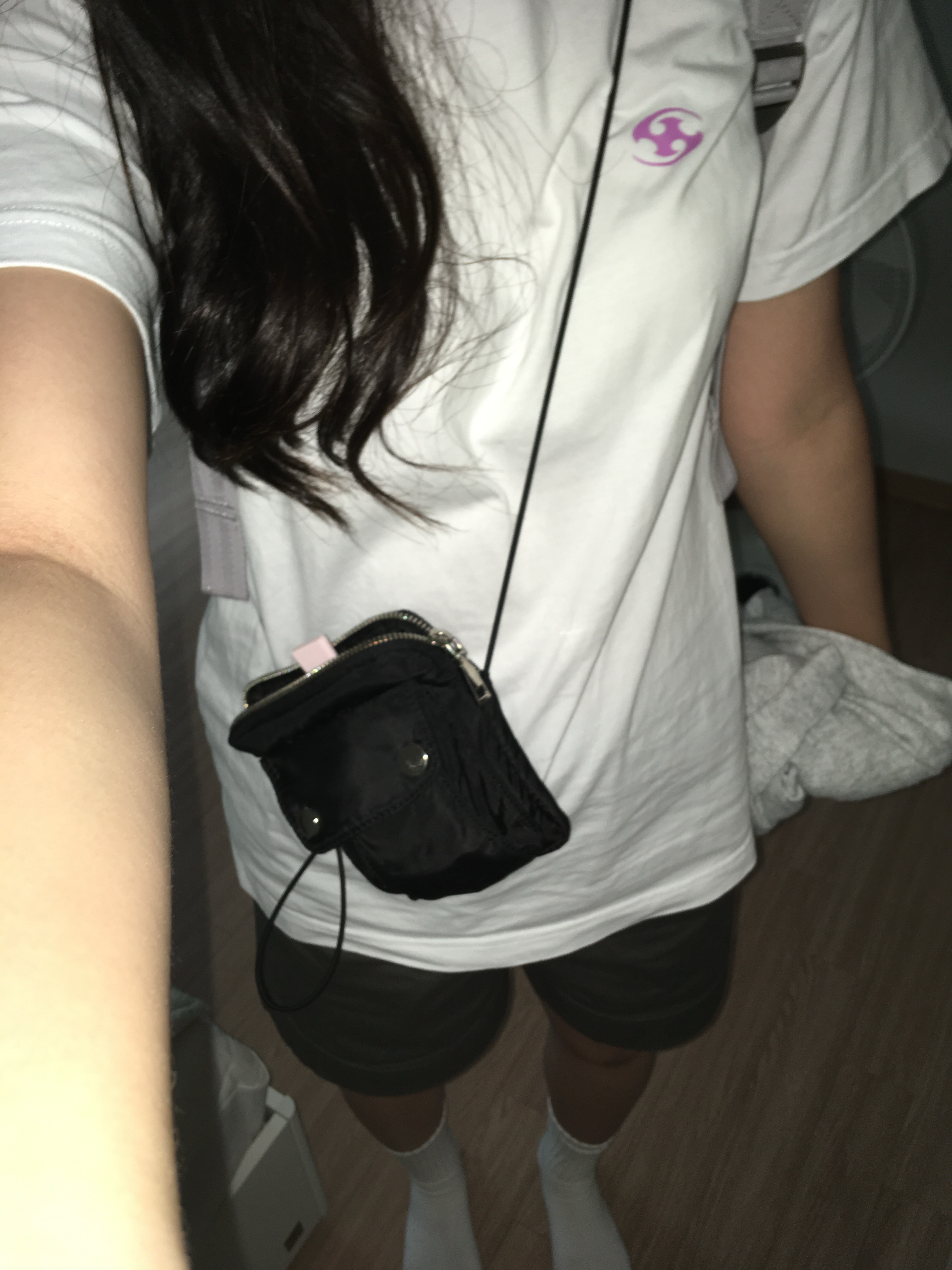 Sansan Gear Logo T-Shirt White - 24SS, Mischief Drawstring Duffle Bag Light Melange Grey 착용 스타일 - 2