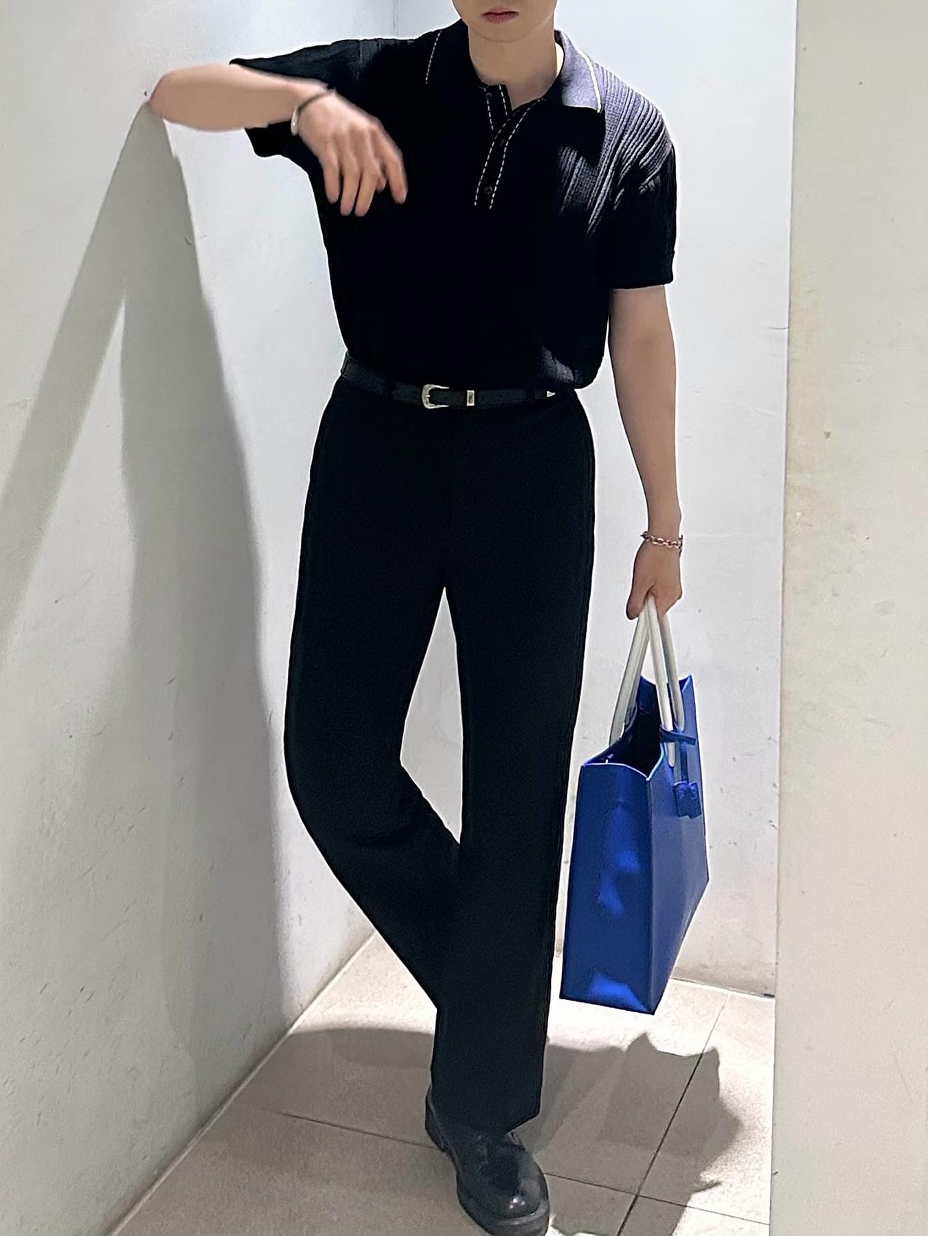 Ader Error Wide Blue Bag Blue, Tiffany & Co. Return To Tiffany Heart Tag Toggle Bracelet Silver 착용 스타일 - 5