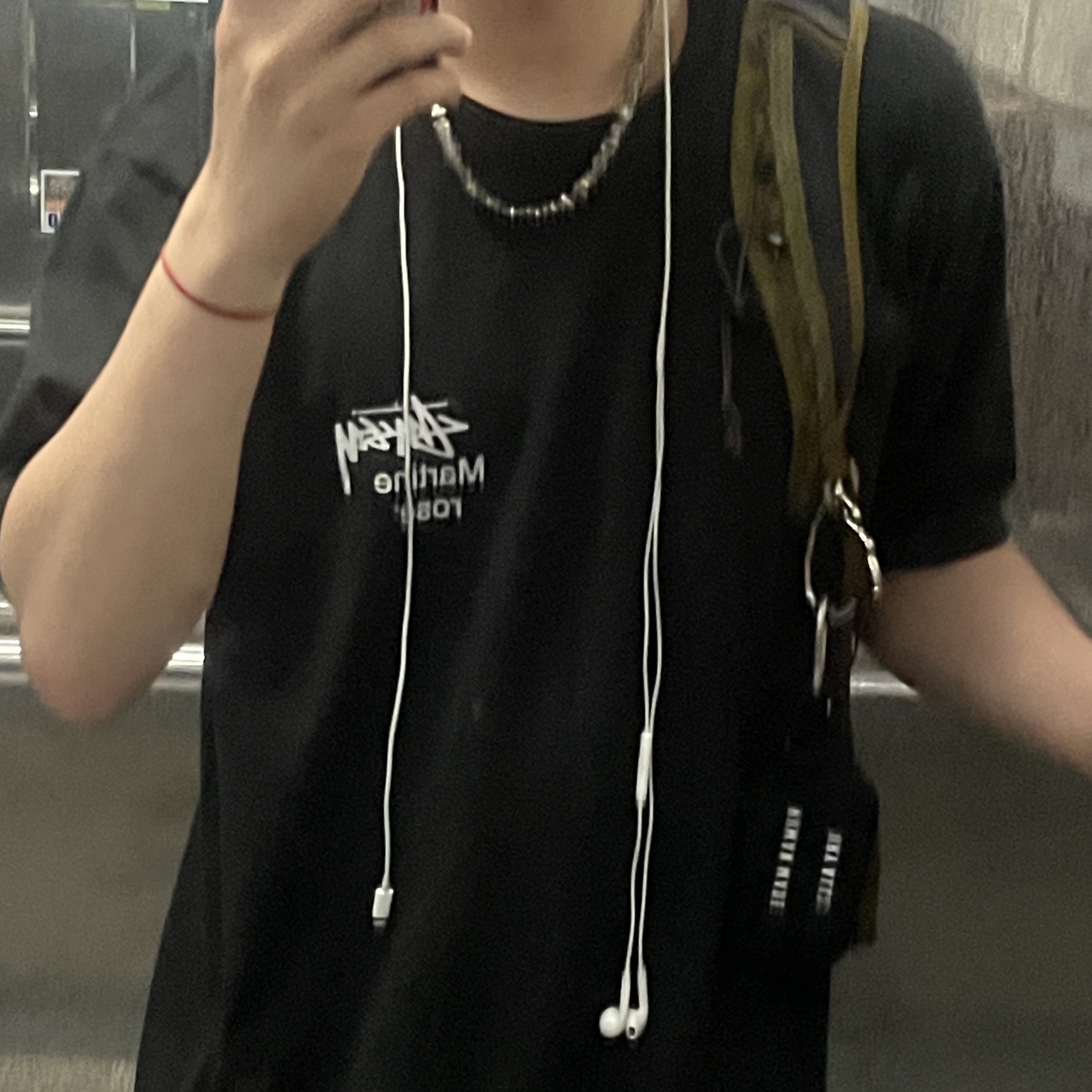Stussy x Martine Rose Collage Pigment Dyed T-Shirt Black, Human Made Military Card Case Black 착용 스타일