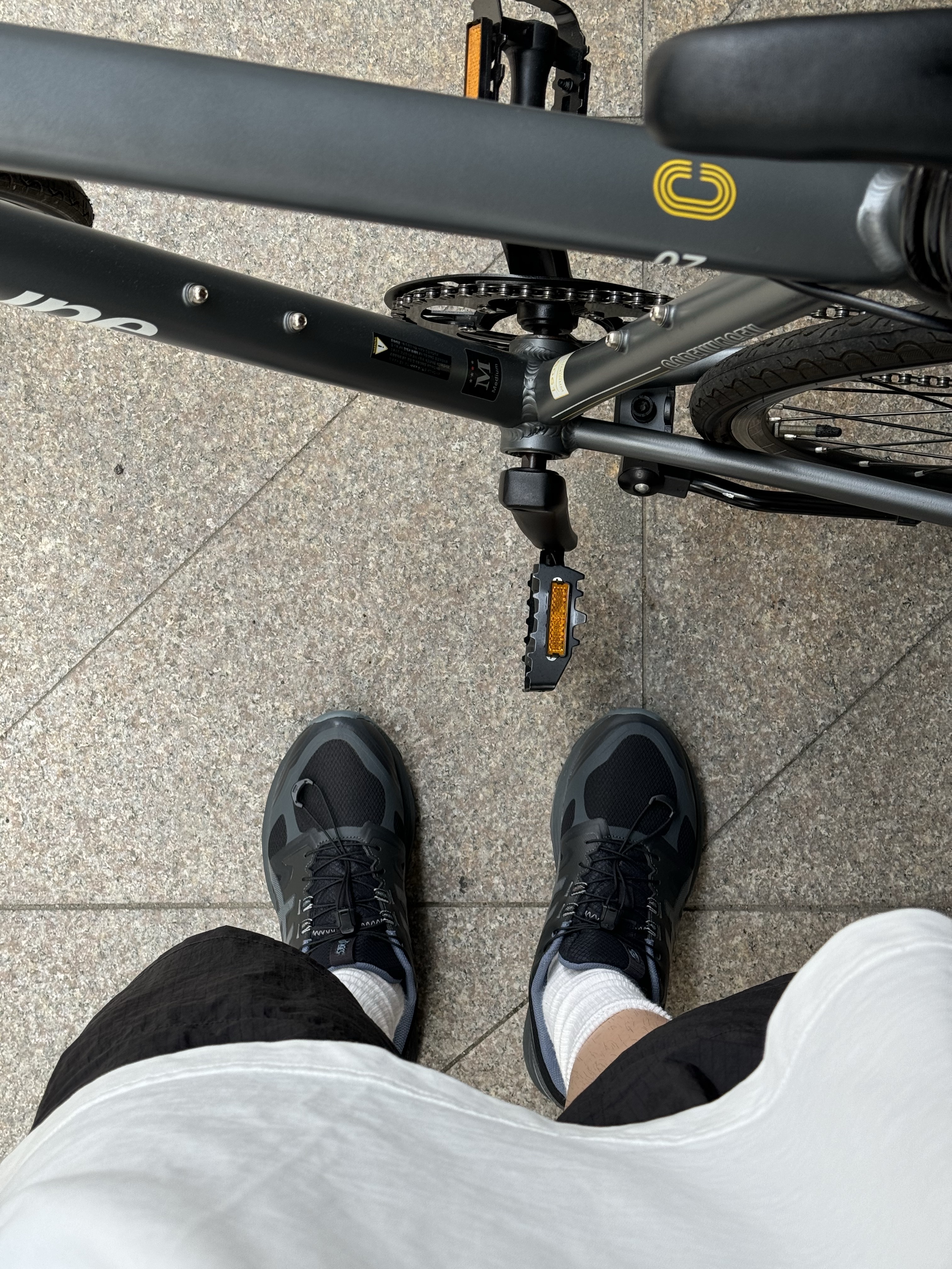 Asics x Sansan Gear Gel-Terrain Phantom Moon Mist 착용 스타일 - 2