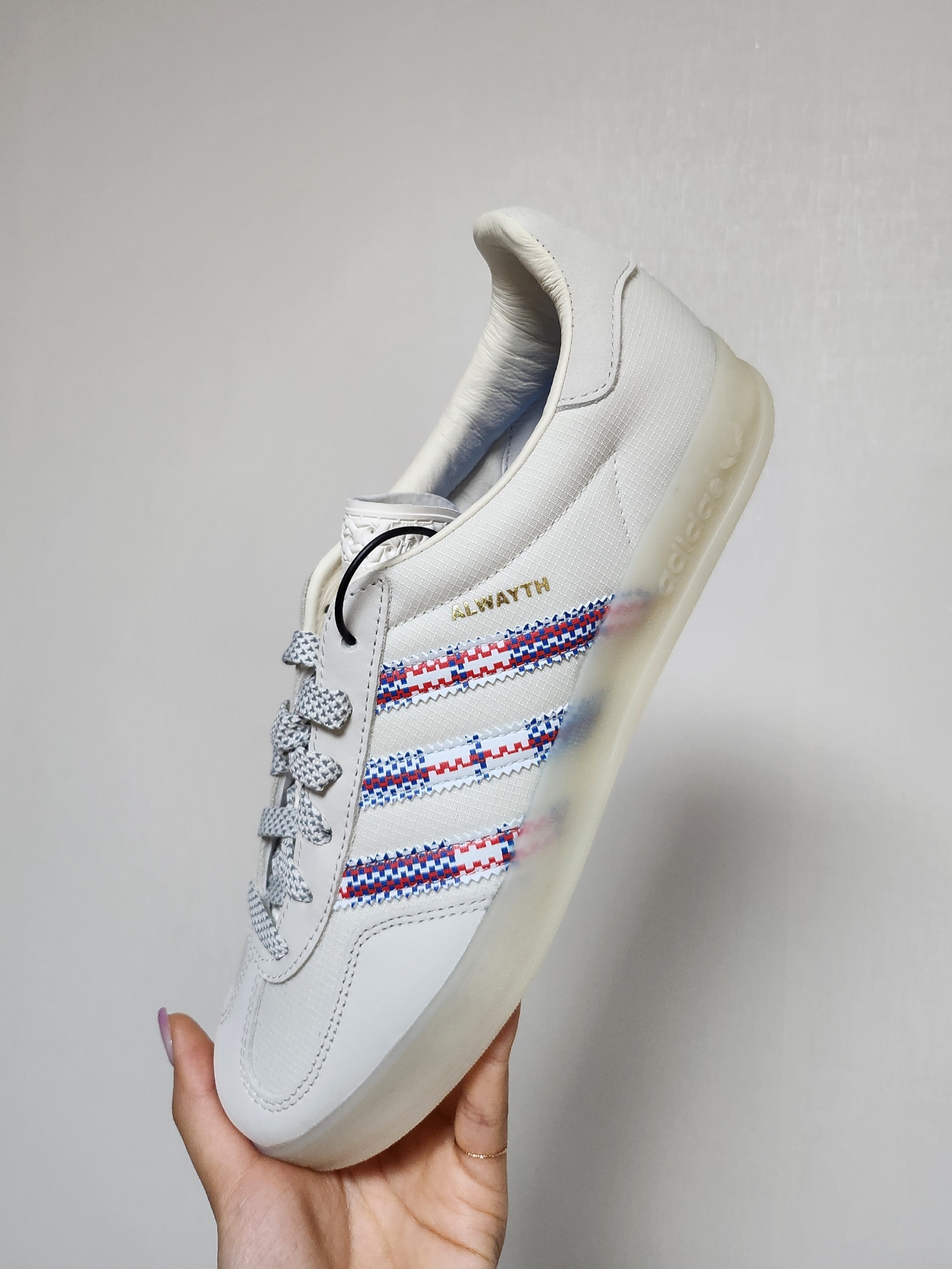 Adidas x Alwayth Gazelle Indoor Core White Supplier Colour 착용 스타일 - 4