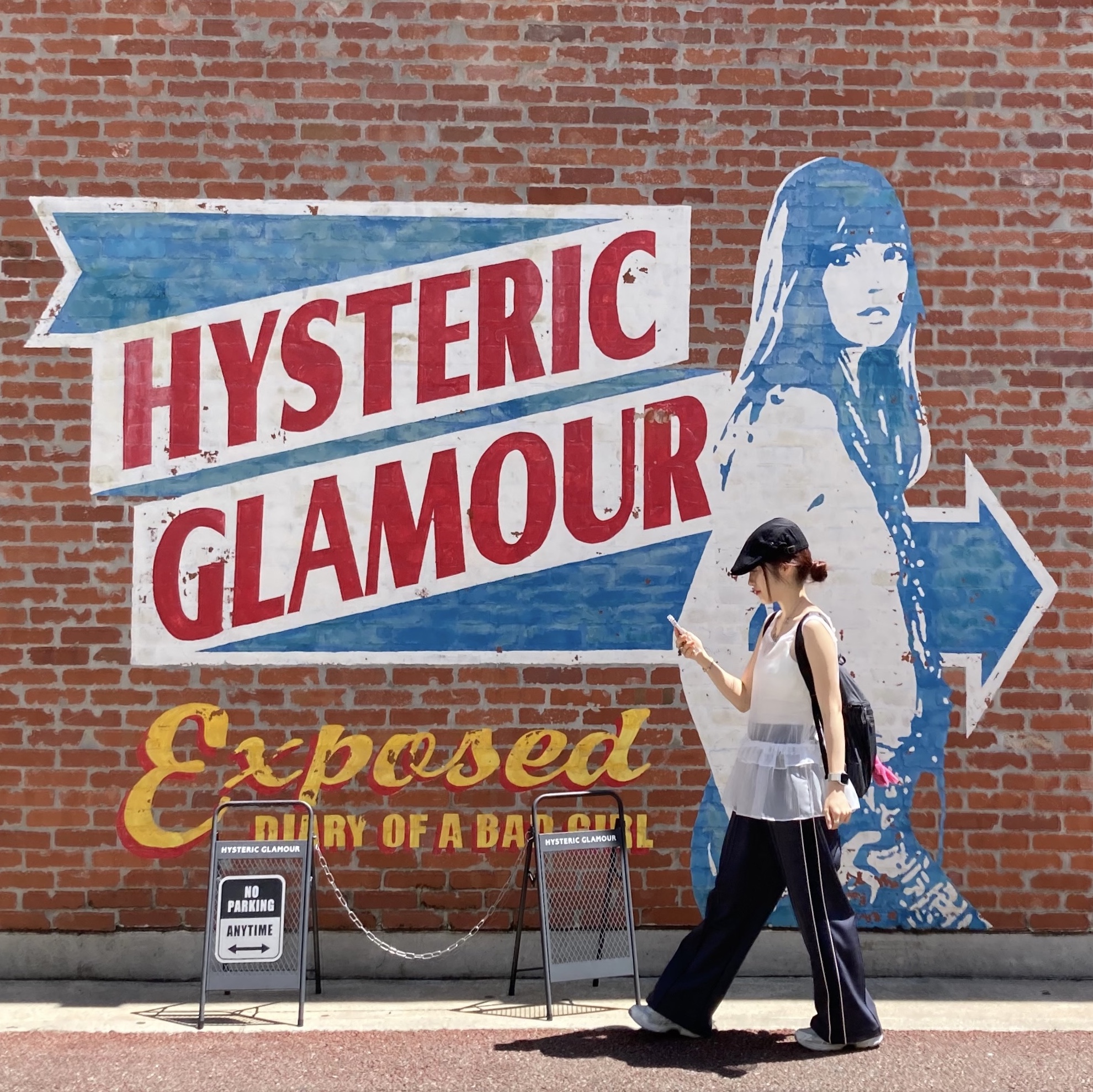 Asics x Atmos x Ojos Gel-1130 RE Glacier Grey Pure Silver, Arc'teryx Heliad 15 Backpack Black 착용 스타일