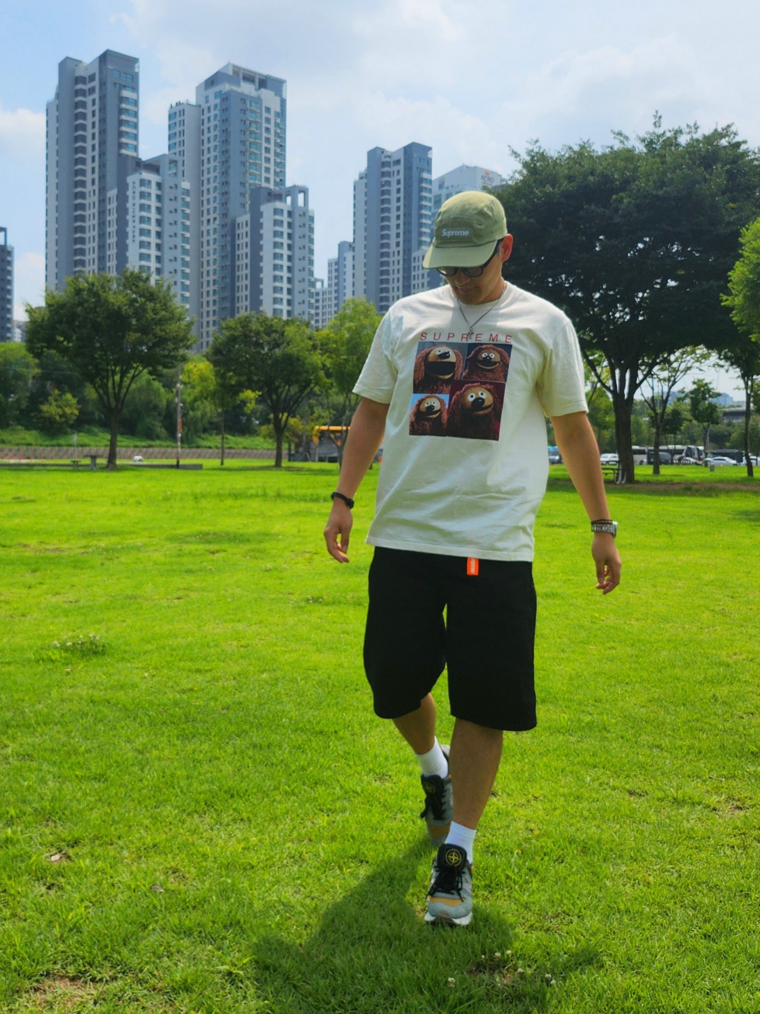 New Balance x Stone Island 574 Legacy Light Green, Supreme Washed Chino Twill Camp Cap Light Olive - 24SS 착용 스타일 - 2