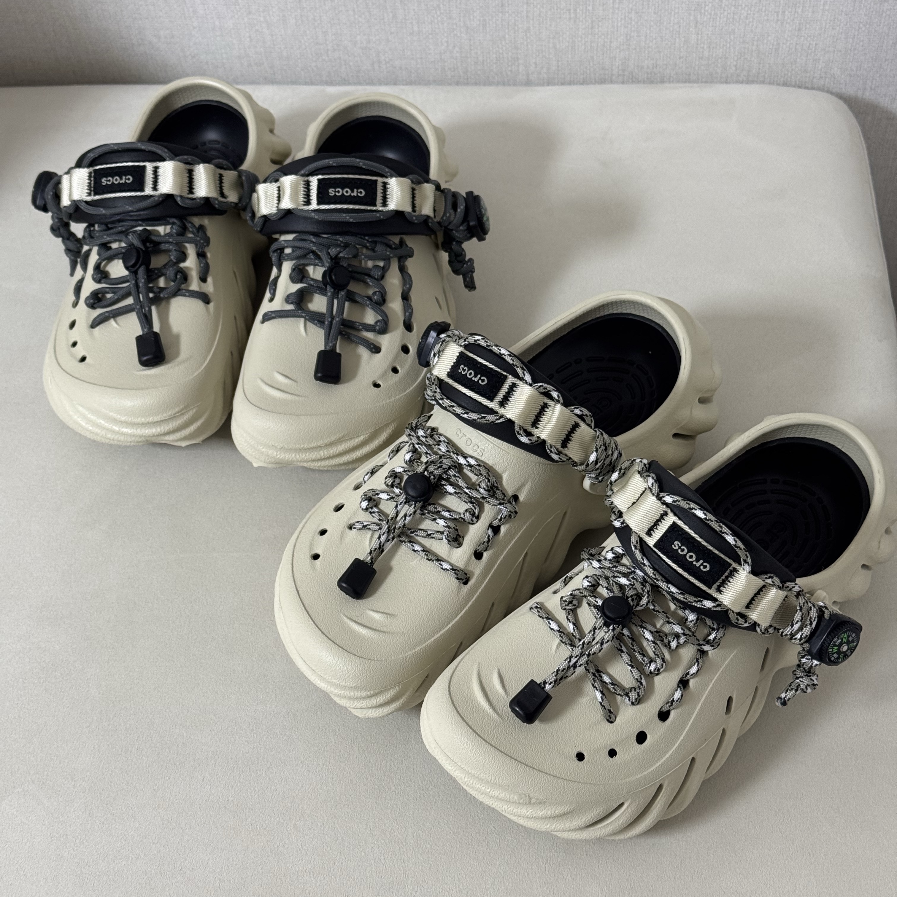 Crocs Echo Clog Bone Black 착용 스타일