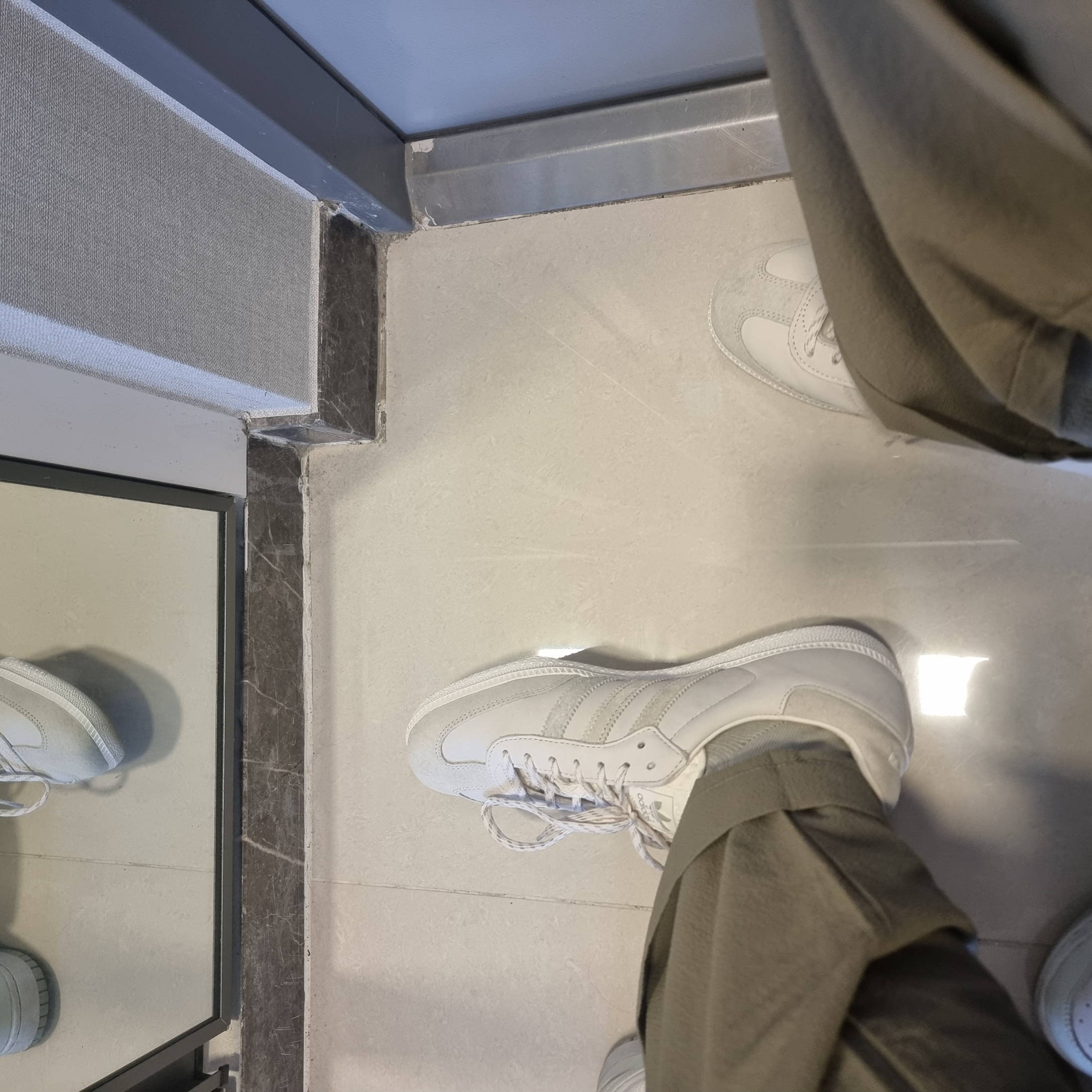 Adidas x Kith Samba Cloud White Off White 착용 스타일