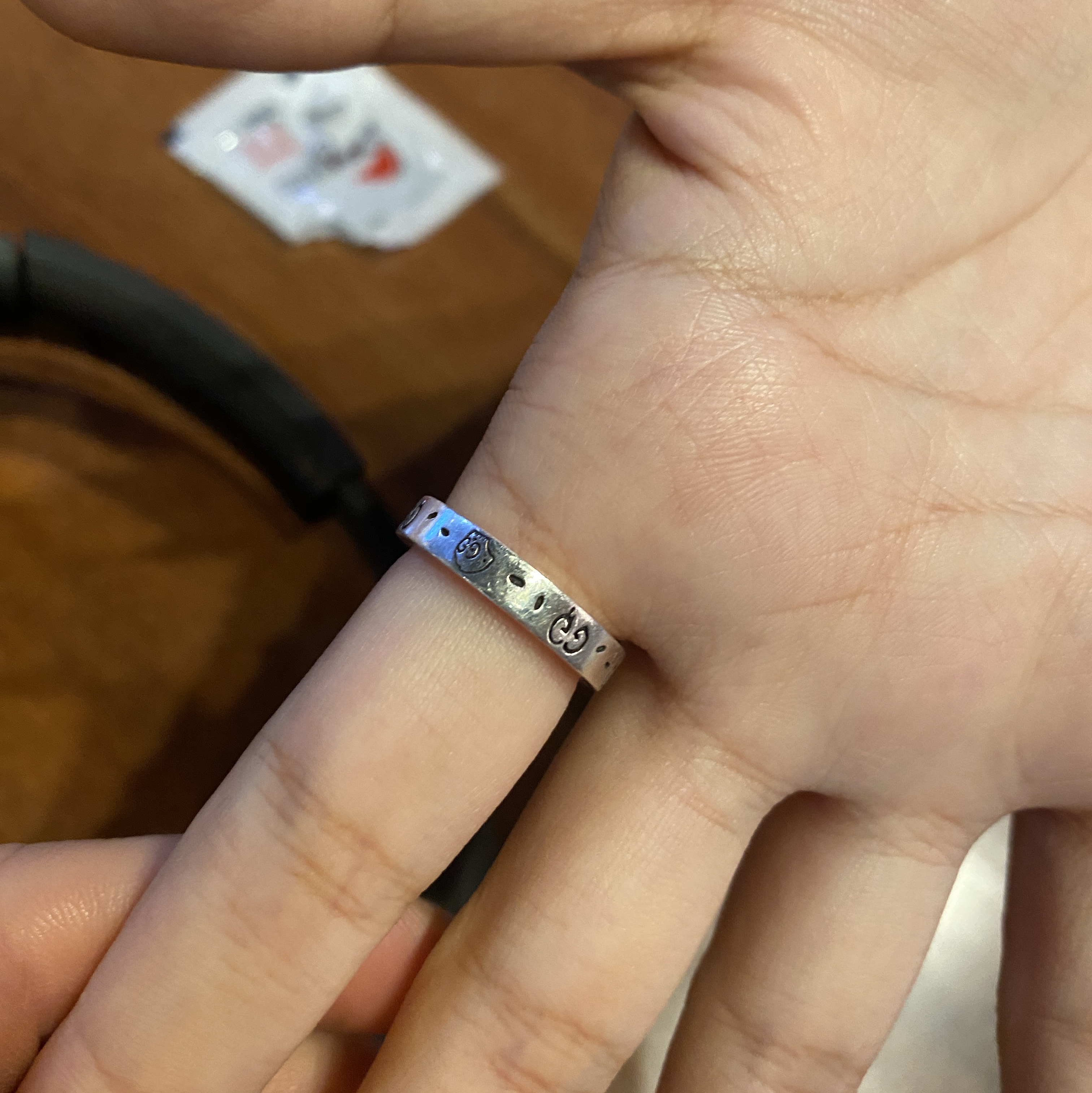 Gucci Ghost Ring Silver 6mm 착용 스타일