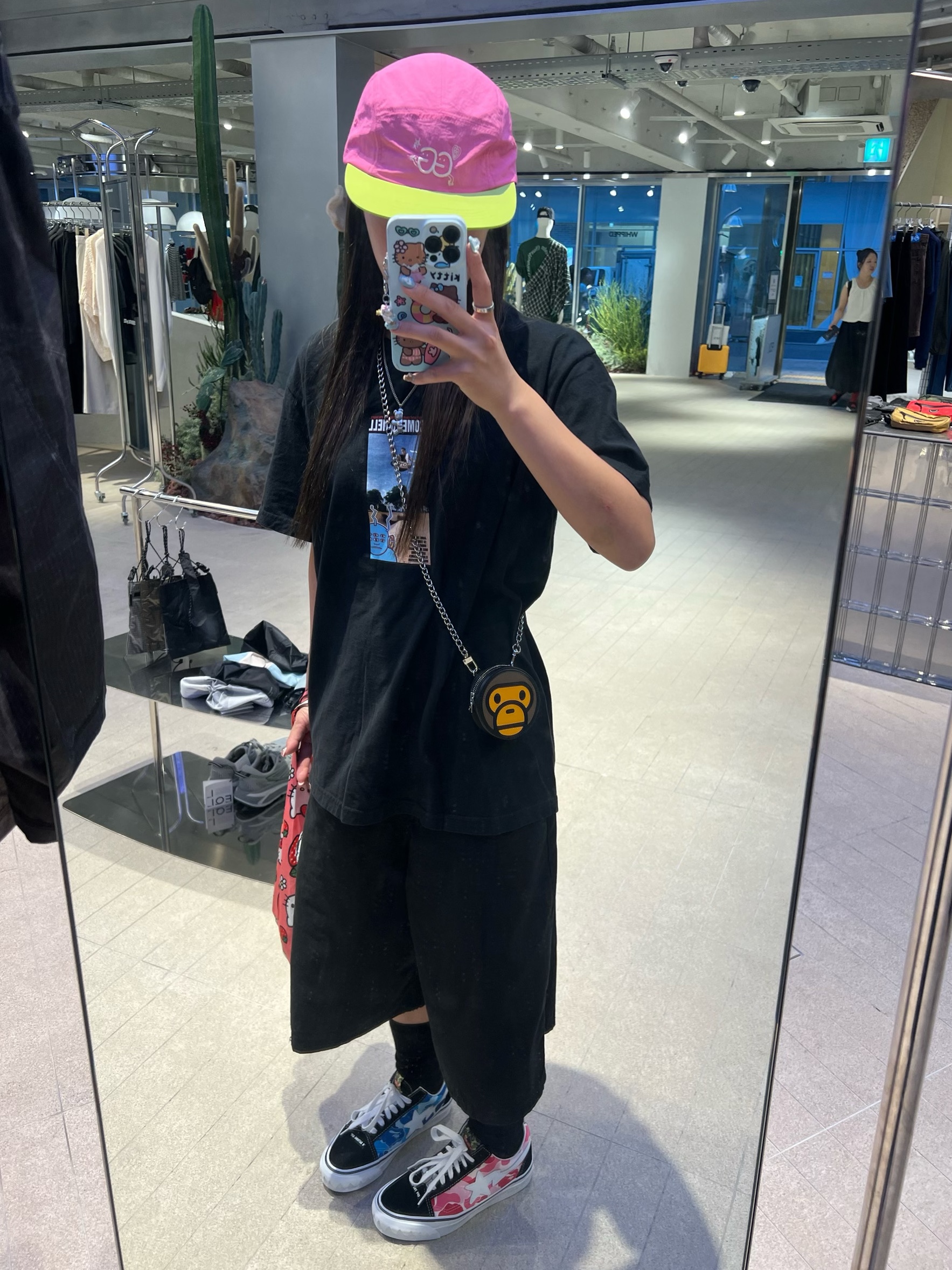 Vans x BAPE Old Skool TB LX Black, Heaven by Marc Jacobs Friendship Necklace Set Silver Ox (Set of 2) 착용 스타일