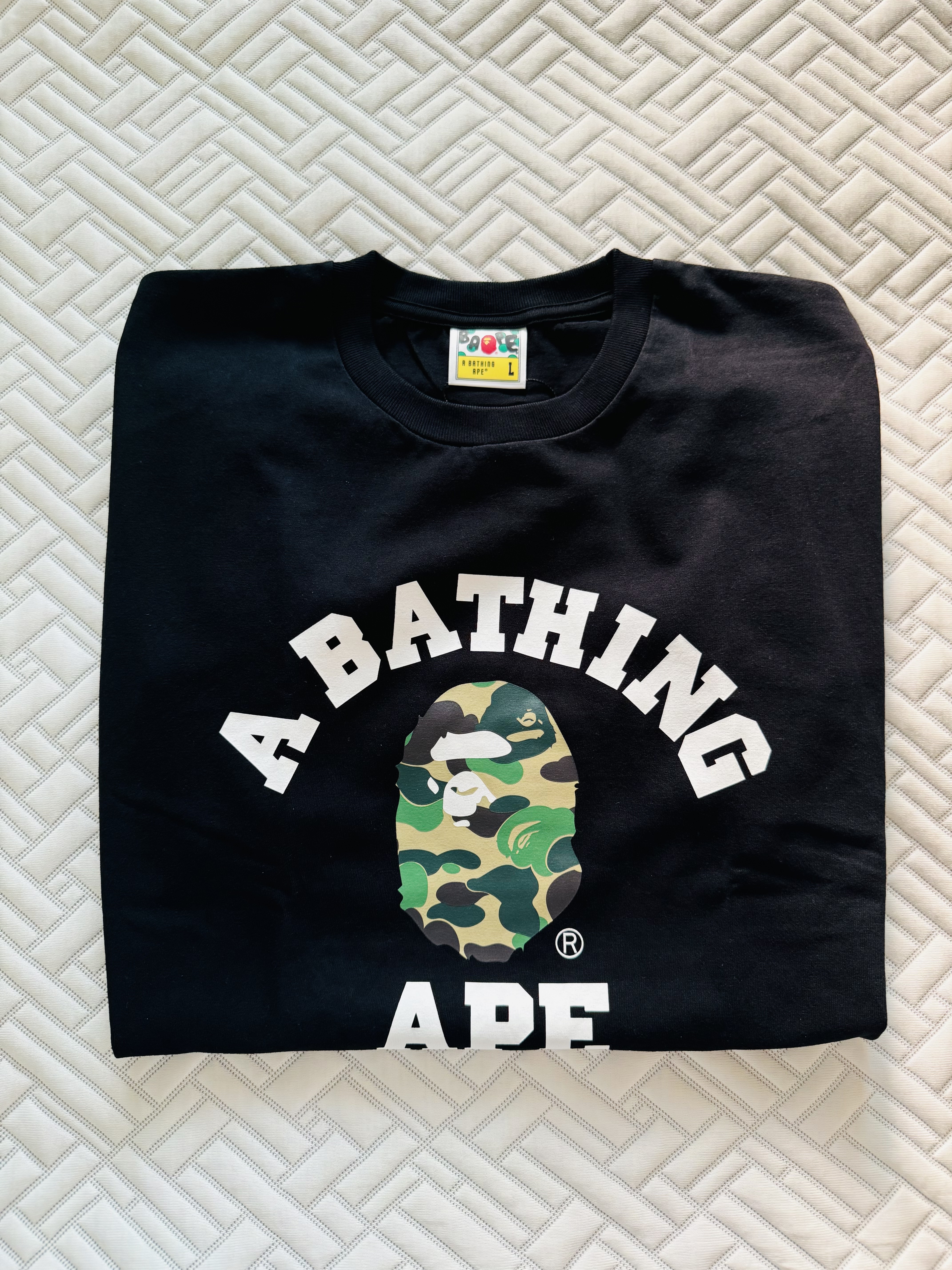 BAPE ABC Camo College T-Shirt Black Green 착용 스타일