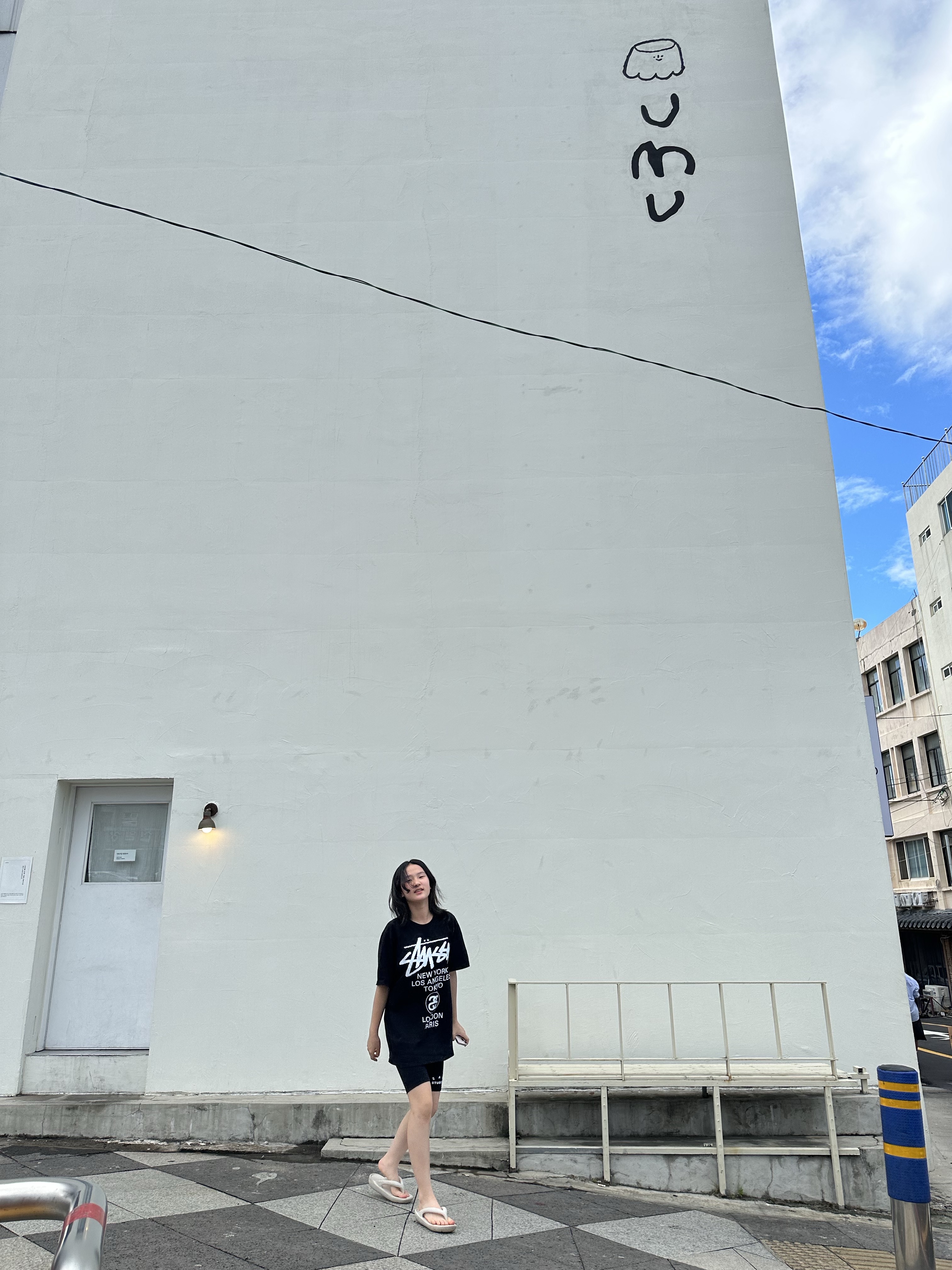 (W) IAB Studio Leggings Shorts Black 착용 스타일 - 1
