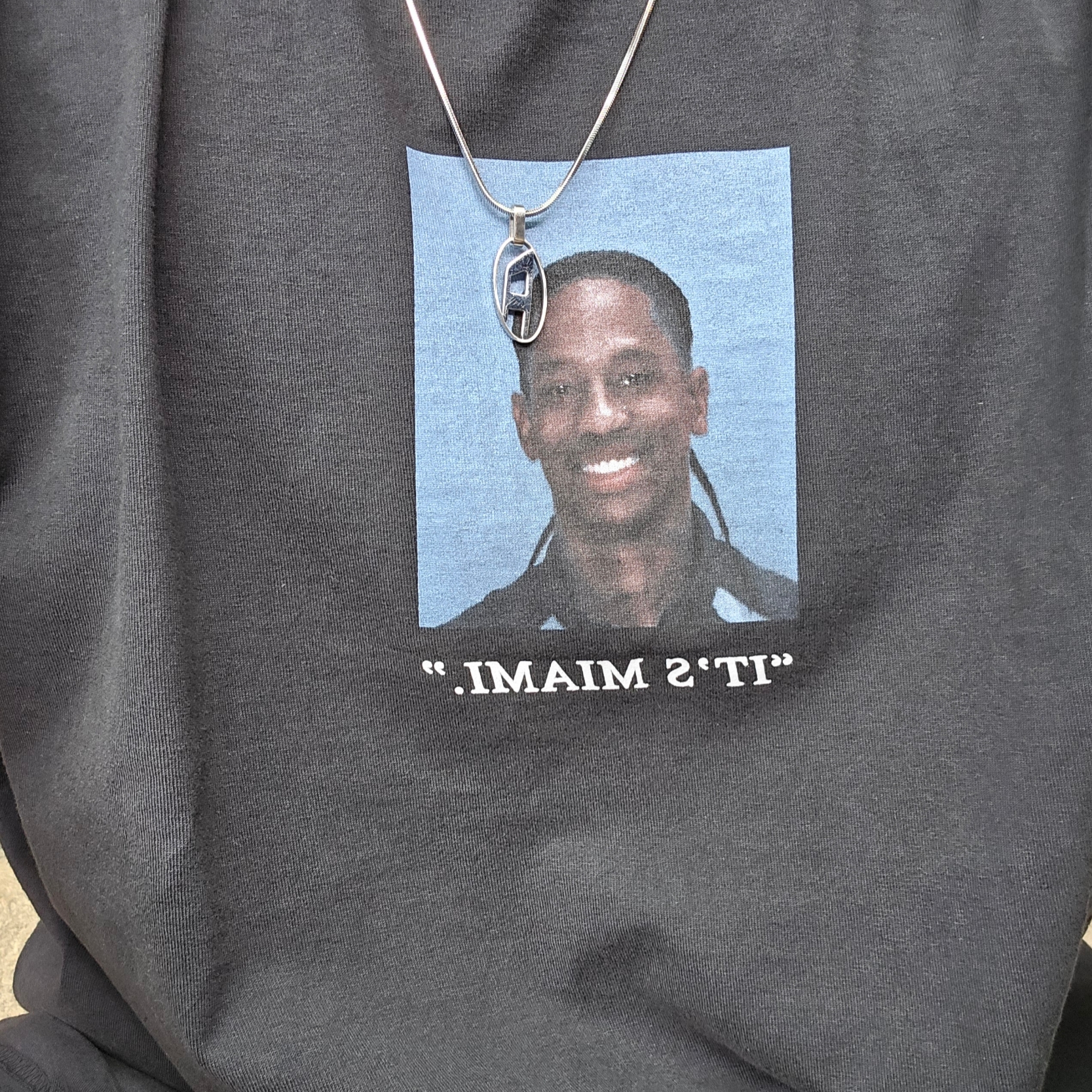 Travis Scott Free the Rage T-Shirt #2 Black, Diesel Dx1342 Stainless Steel Pendant Necklace Silver 착용 스타일