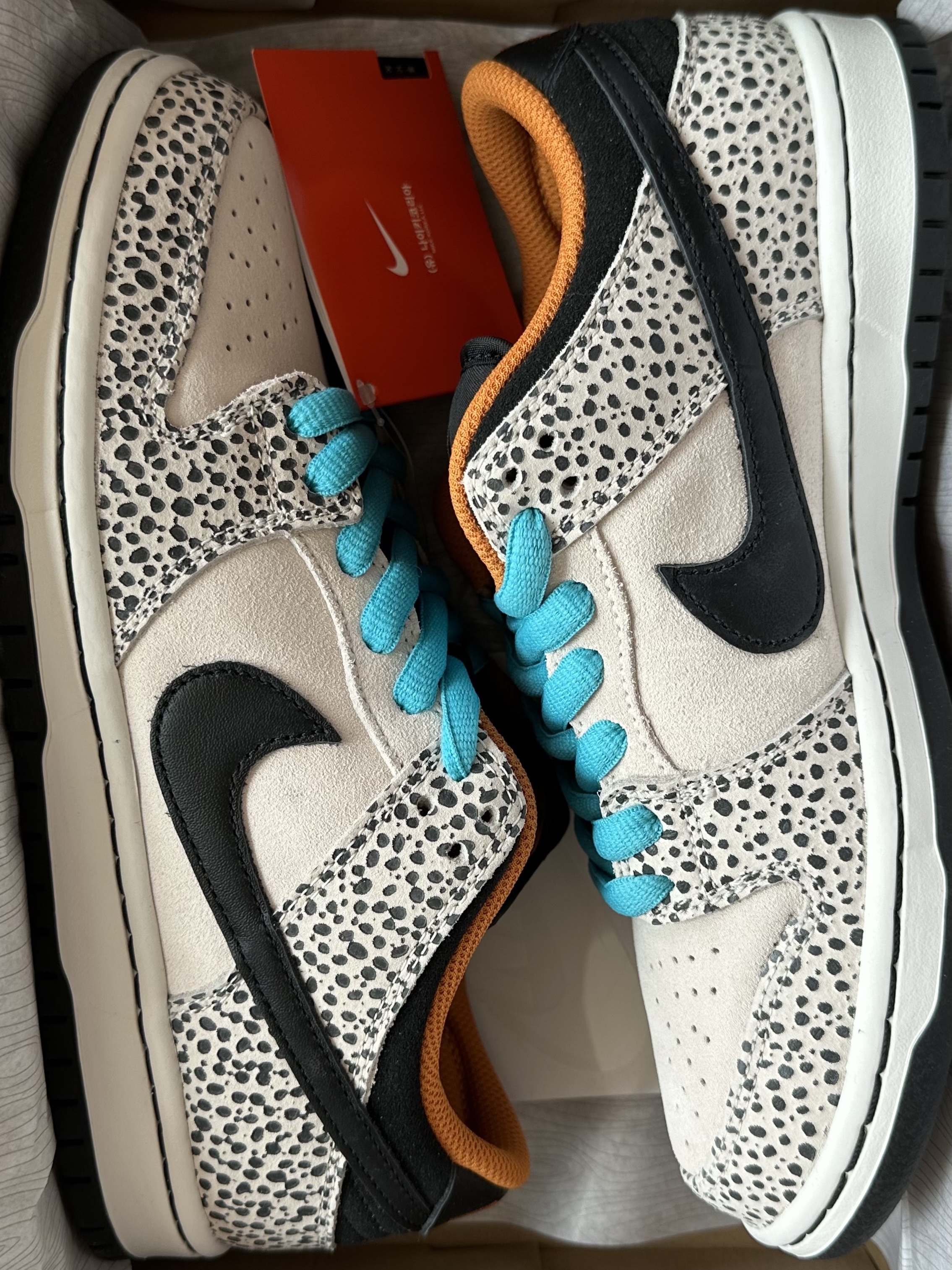 Nike SB Dunk Low Pro Electric Phantom and Black 착용 스타일 - 1