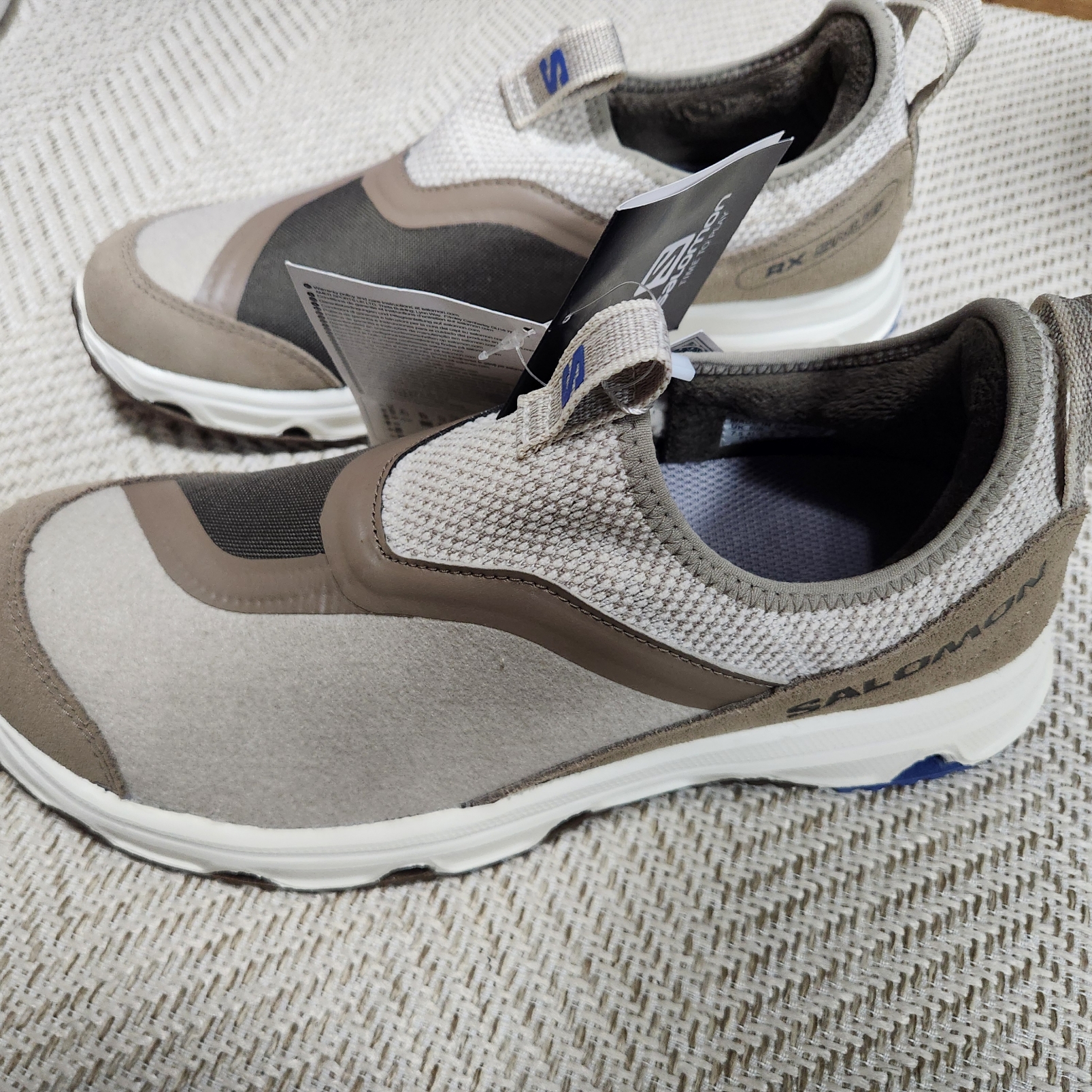 Salomon RX Snug Winter Adventures Vintage Khaki 착용 스타일