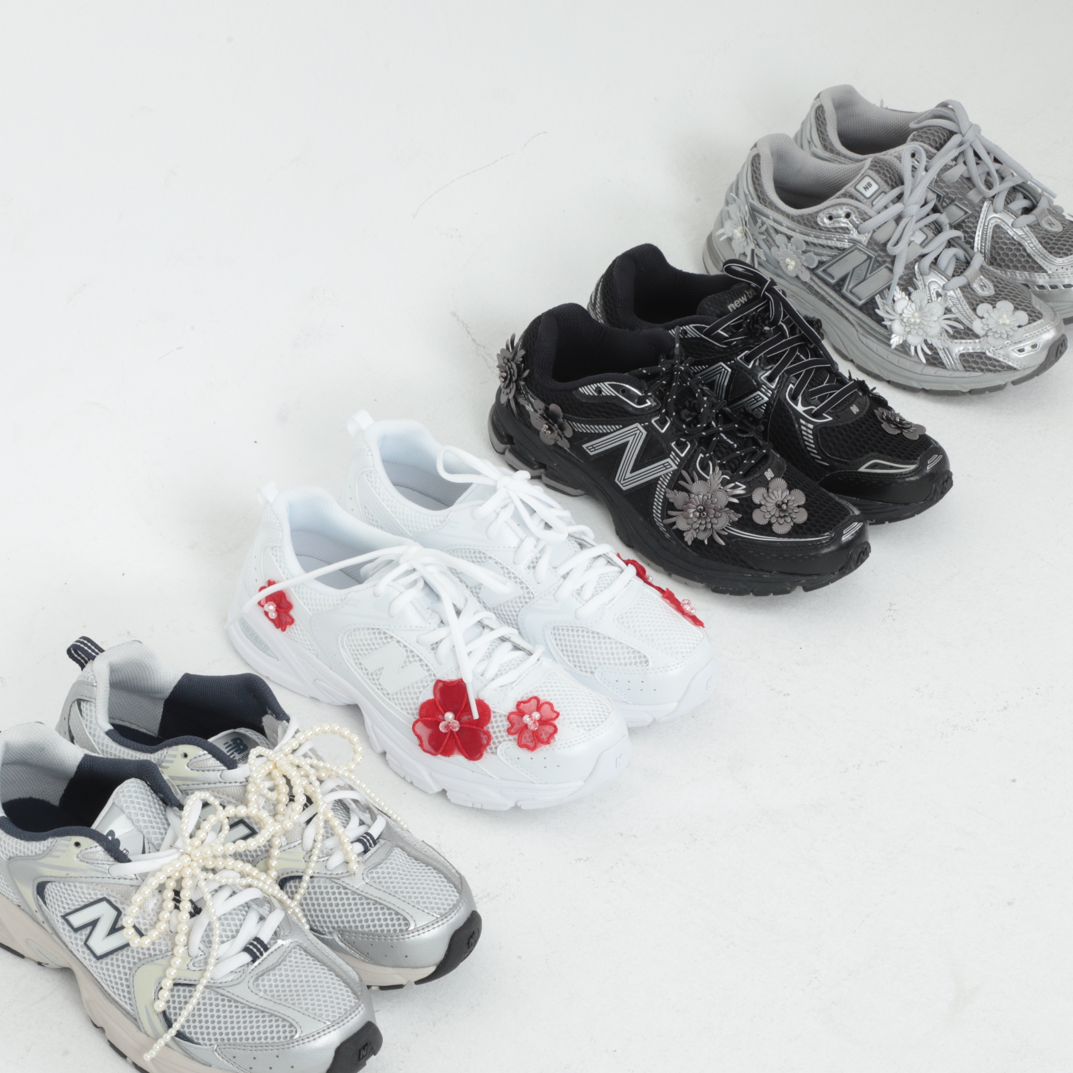 New Balance 1906R Harbor Grey Silver Metalic, New Balance 530 Steel Grey 착용 스타일 - 3