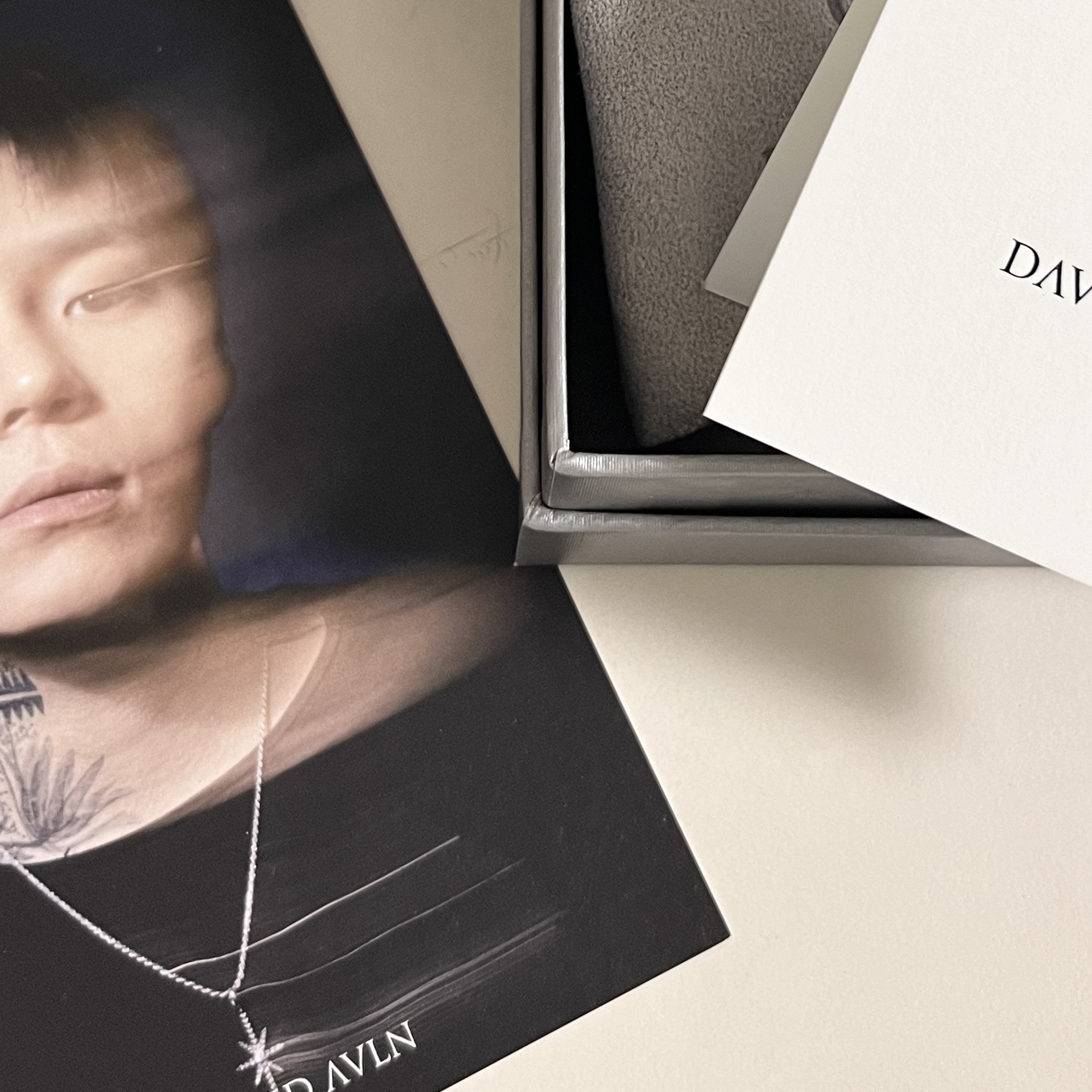 [KREAM 단독/프리오더] KID MIILI x DAVID AVLN Glacier Diamond Pendant 2.0 착용 스타일 - 2