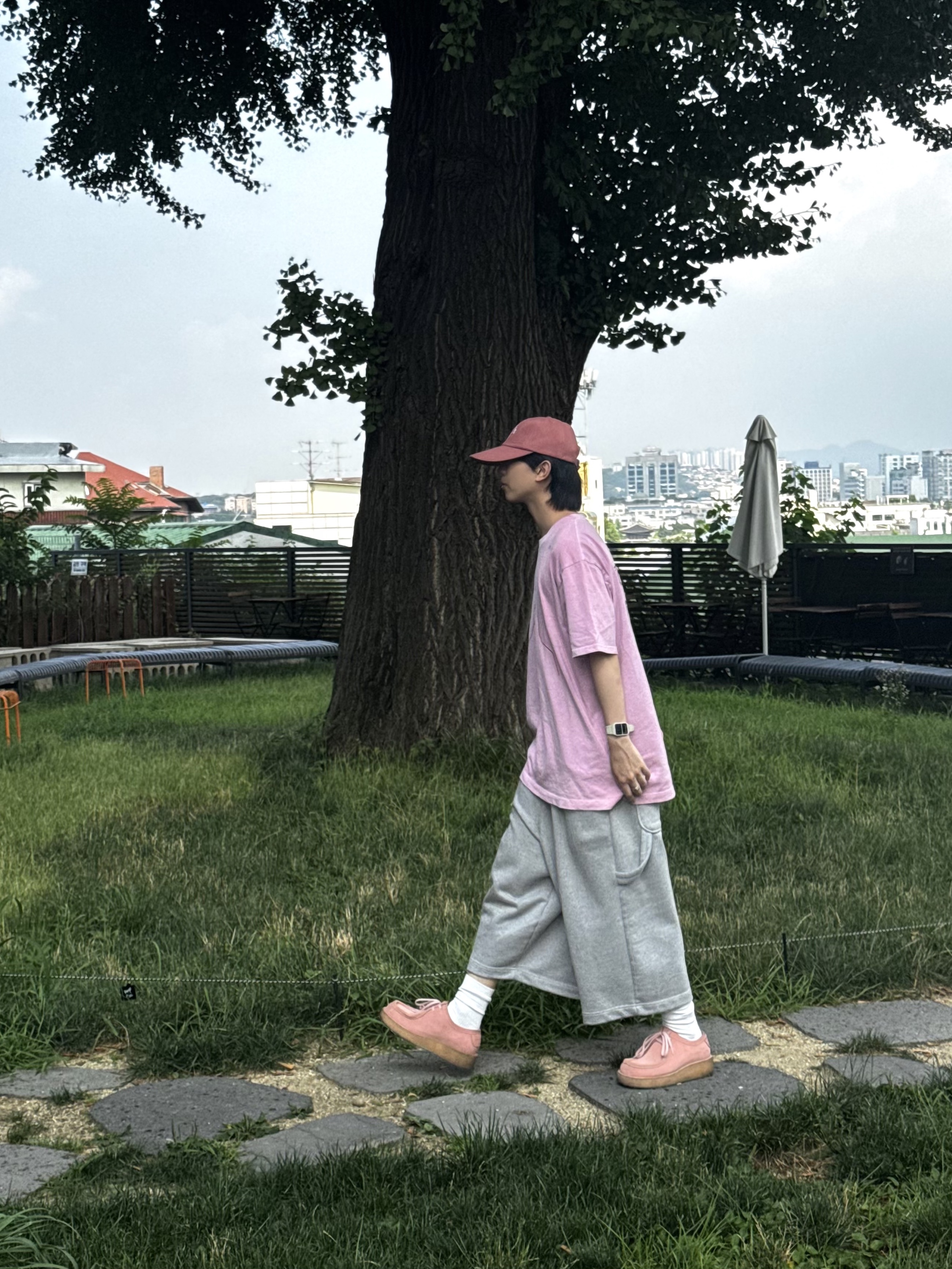 MJD Wide Carpenter Bermuda Shorts Melange Grey 착용 스타일 - 2