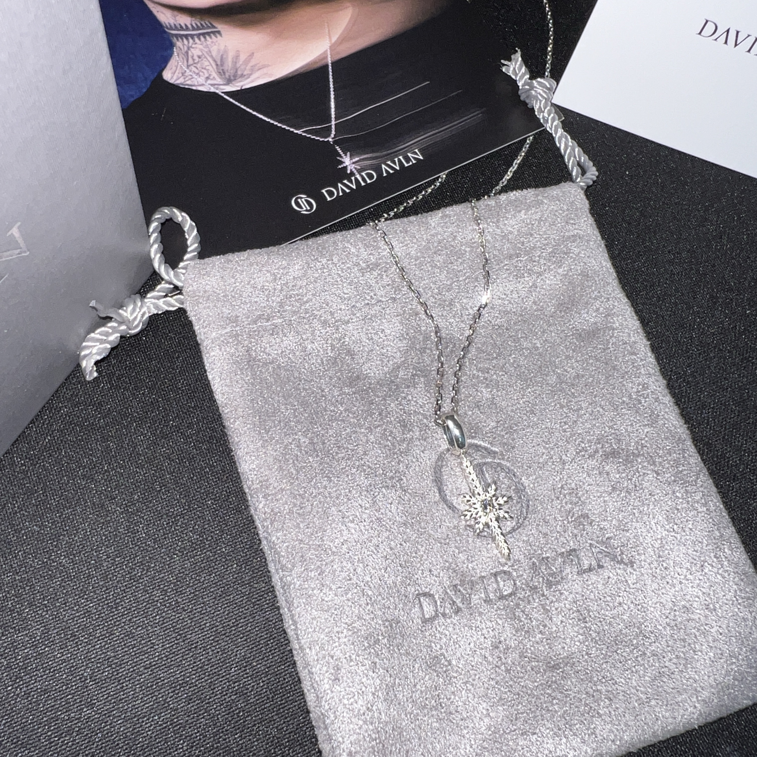 [프리오더] KID MIILI x DAVID AVLN Glacier Diamond Pendant 2.0 착용 스타일 - 1