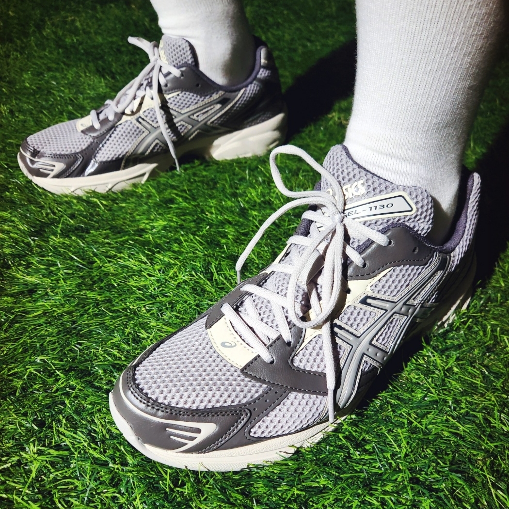 Asics Gel-1130 Oyster Grey Clay Grey 착용 스타일 - 5