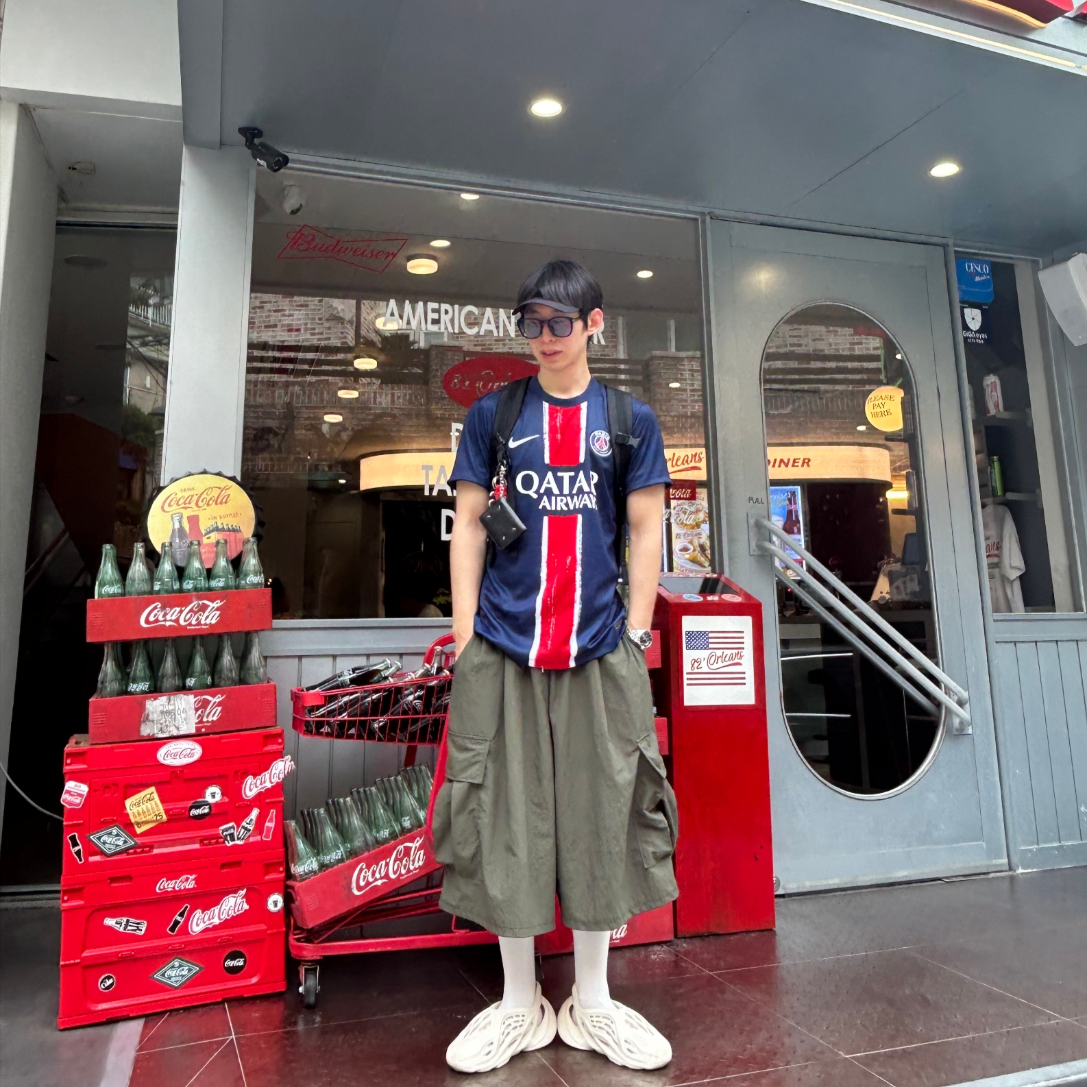 Nike Paris Saint-Germain 2024/25 Dri-Fit Stadium Home Replica Jersey Midnight Navy (Non Marking Ver.), Patagonia Airshed Visor Black 착용 스타일 - 2