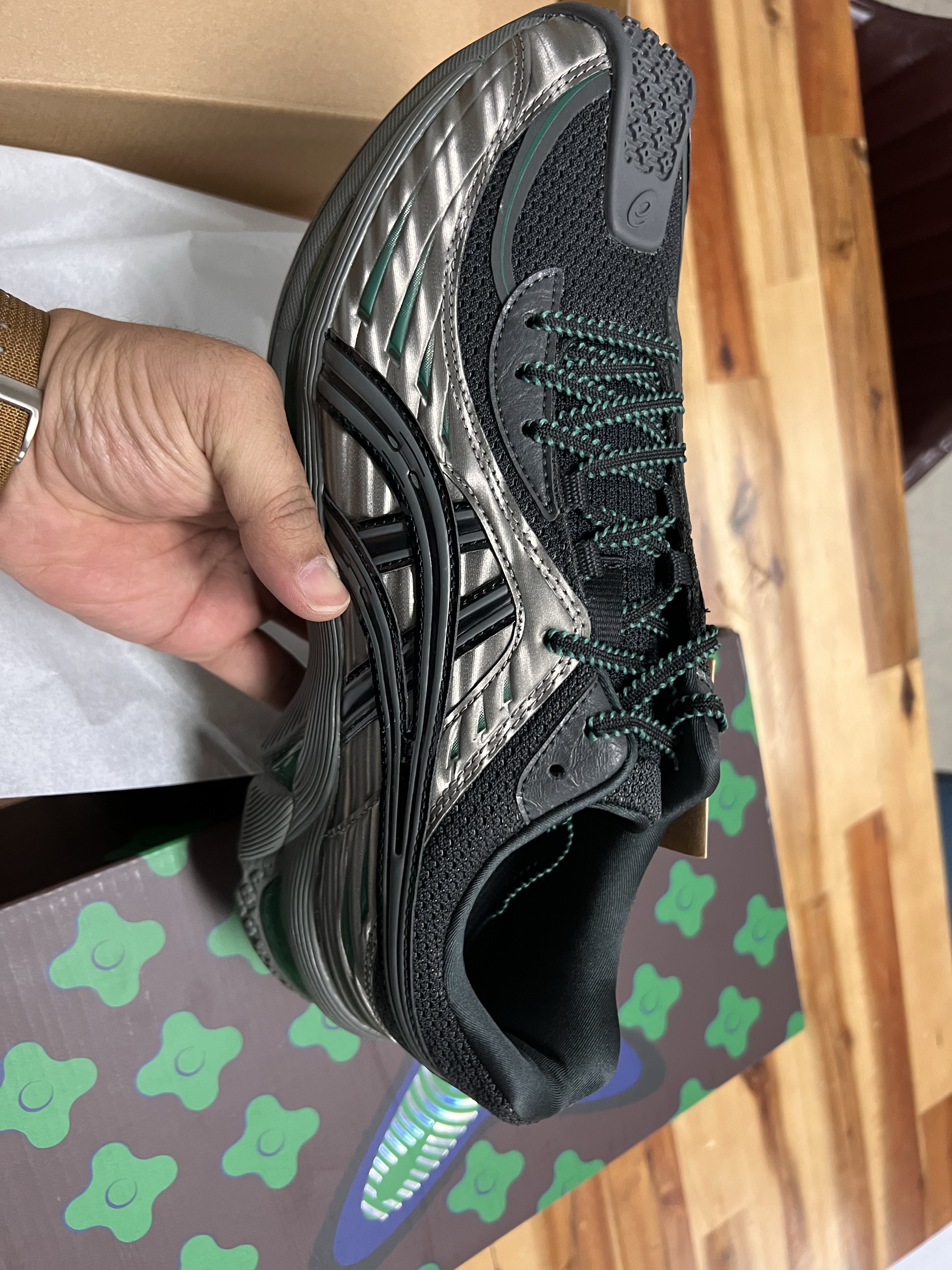 (W) Asics x Kiko Kostadinov Gel-Flammae Grey Black 착용 스타일 - 4