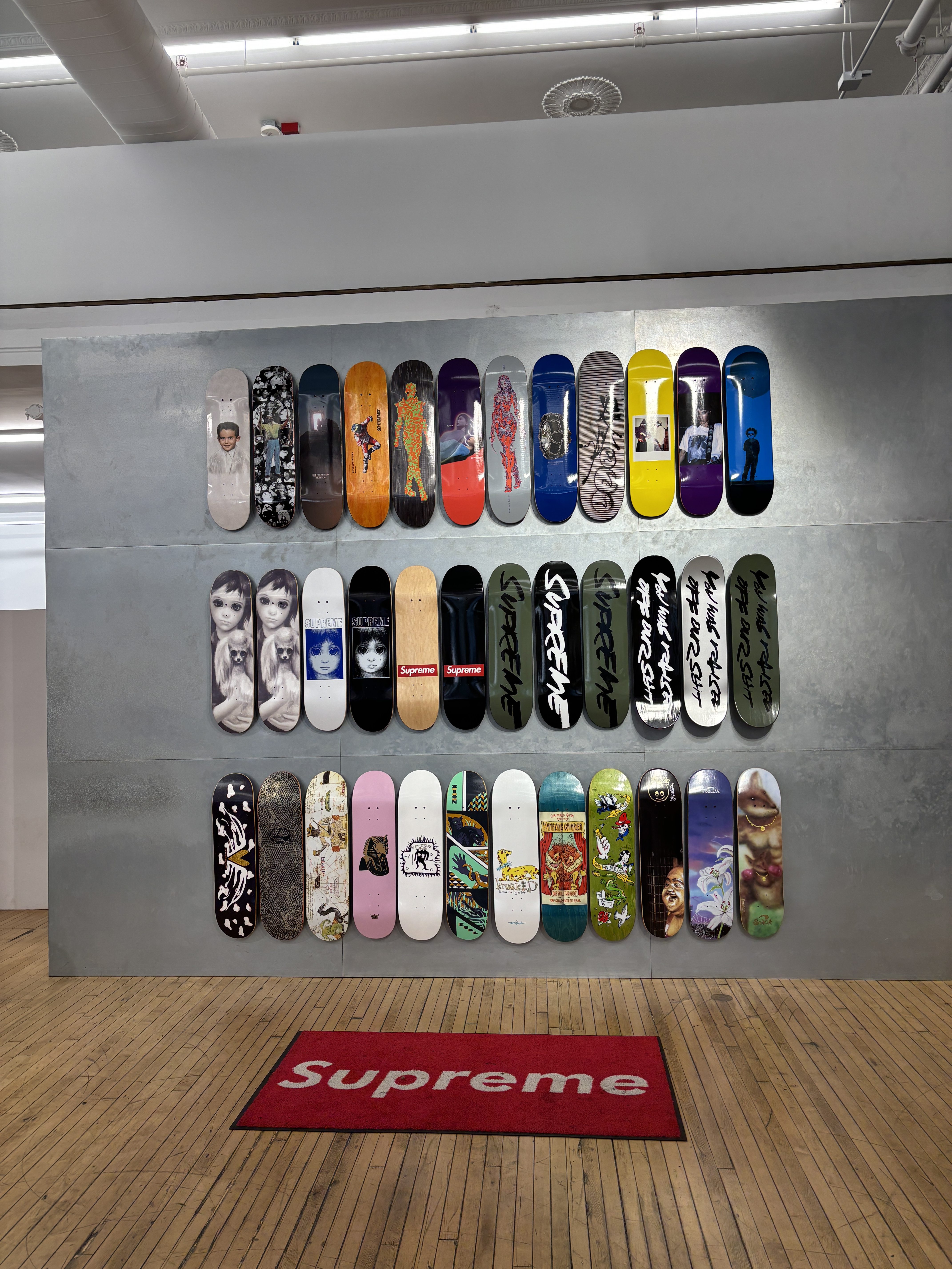 Supreme Leather Camp Cap Royal - 21SS, Apple AirPods Max Lightning Silver (Korean Ver.) 착용 스타일 - 5
