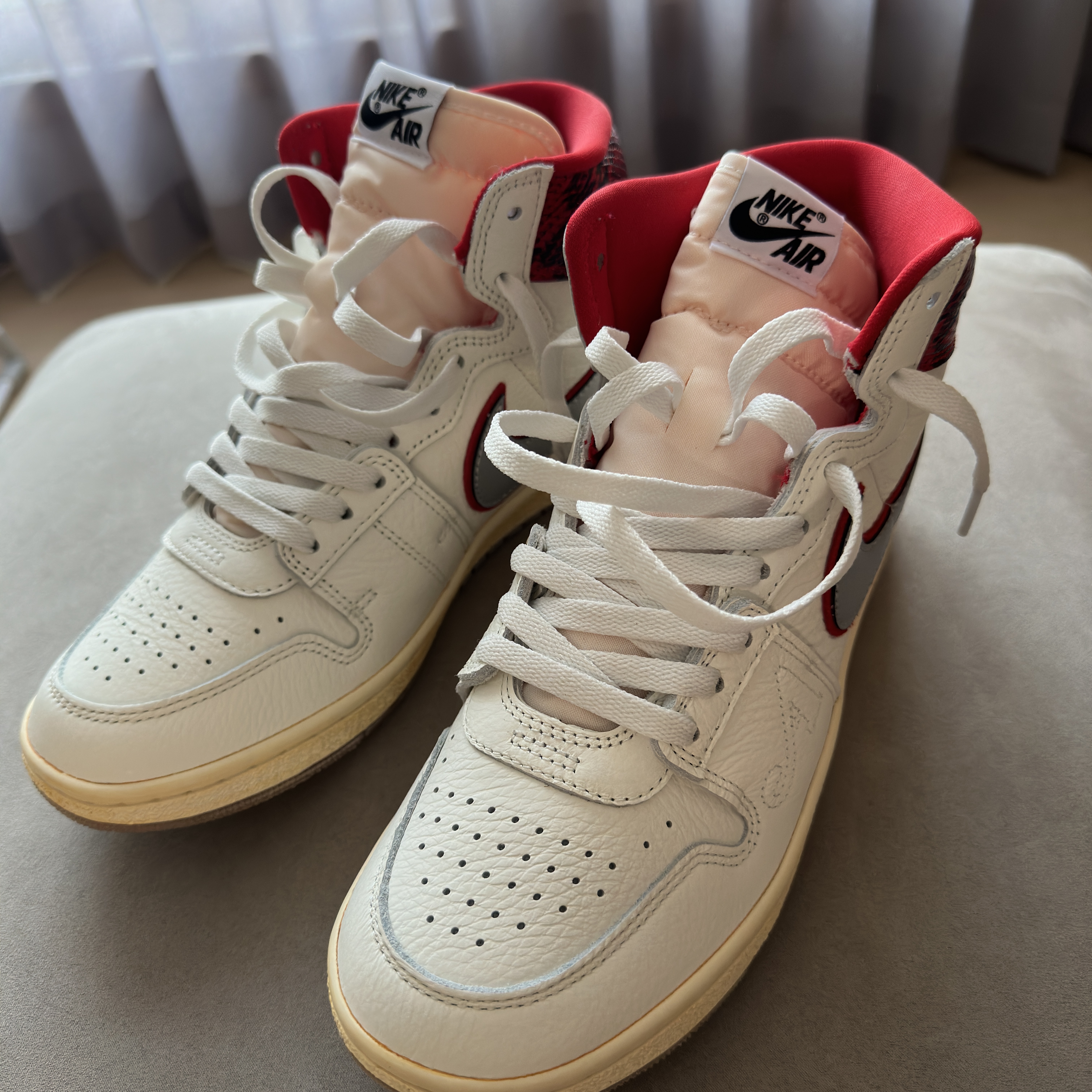 Jordan x Awake NY Air Ship PE SP Sail University Red 착용 스타일