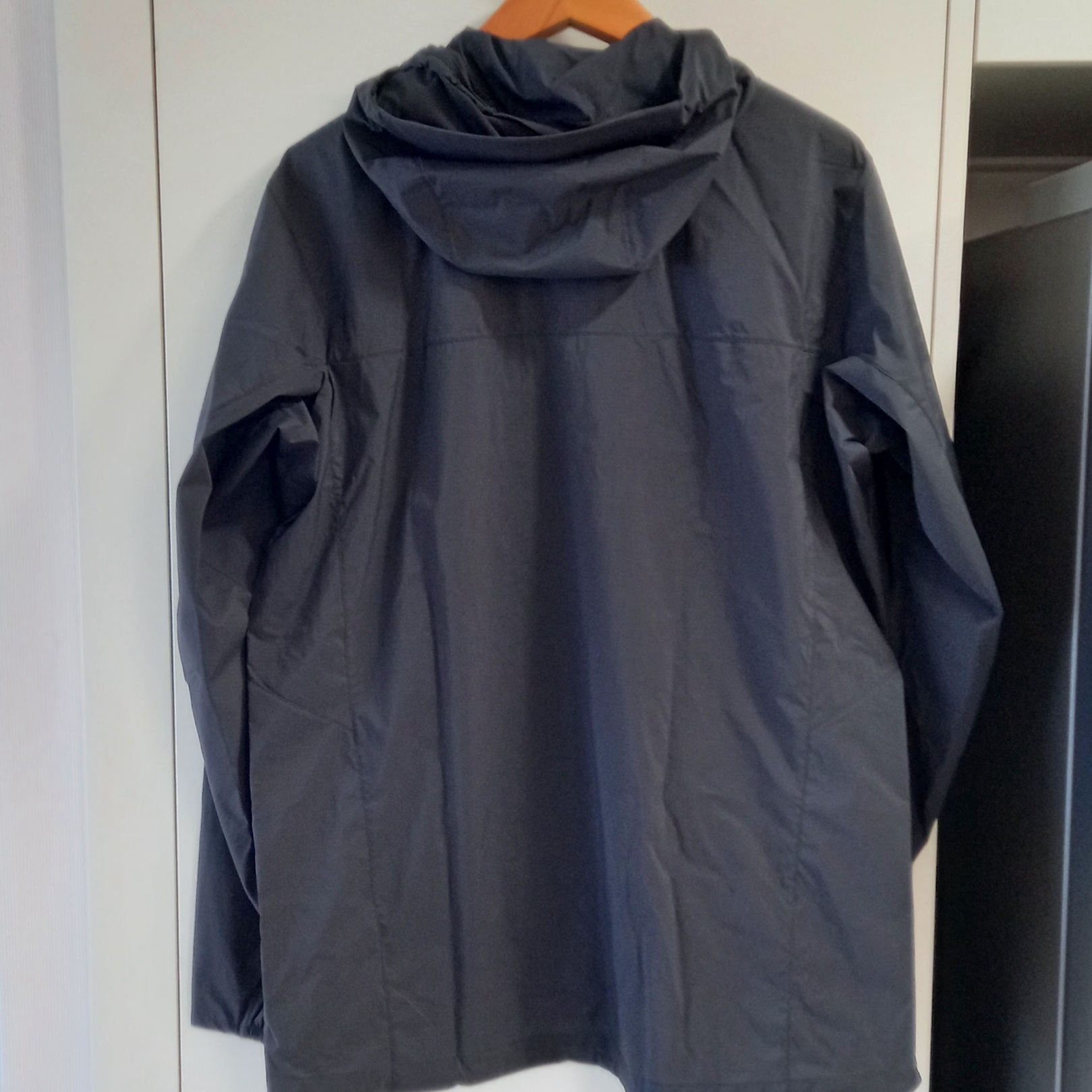 Arc'teryx Squamish Hoody Black 착용 스타일 - 2