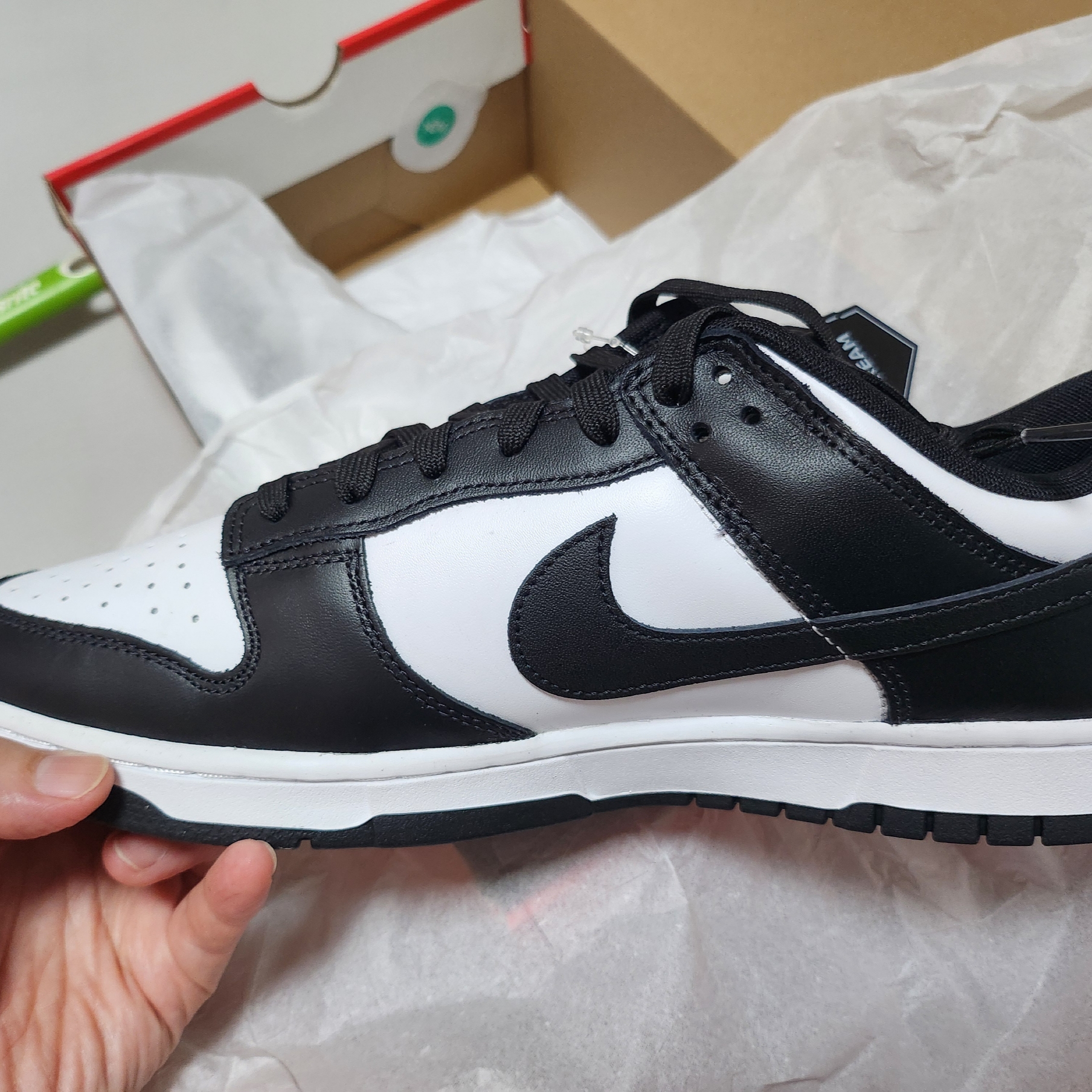 Nike Dunk Low Retro Black 착용 스타일