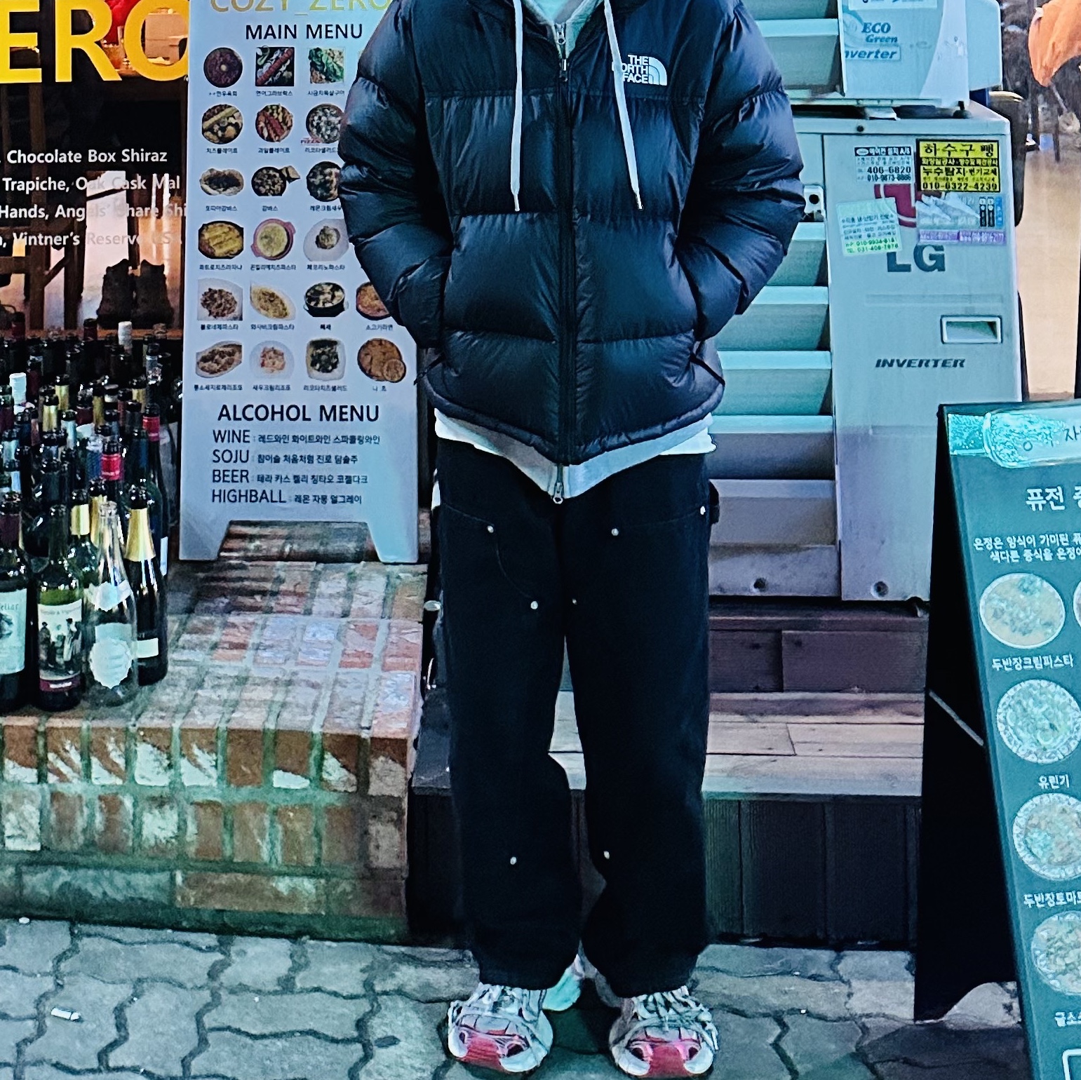 Balenciaga 3XL Sneakers White Red 착용 스타일