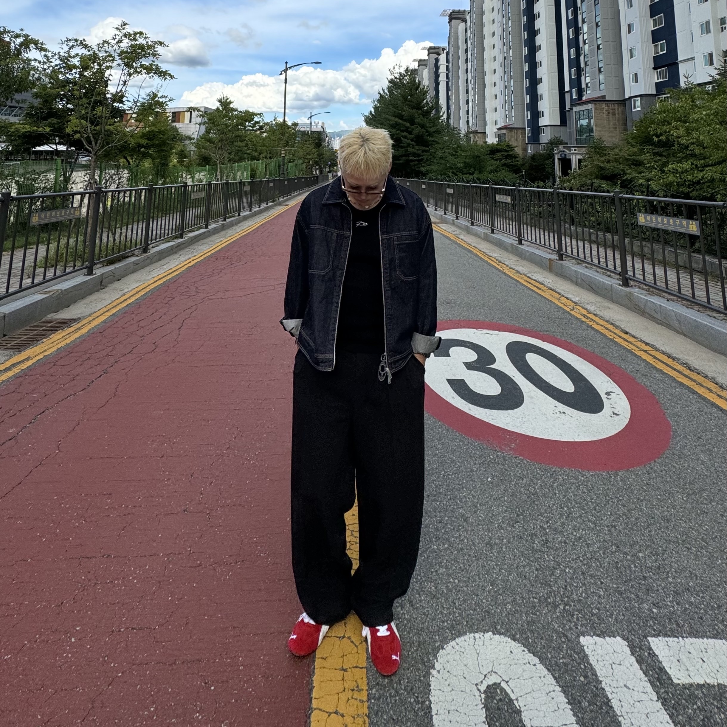 Puma Speedcat OG Red White 착용 스타일 - 1