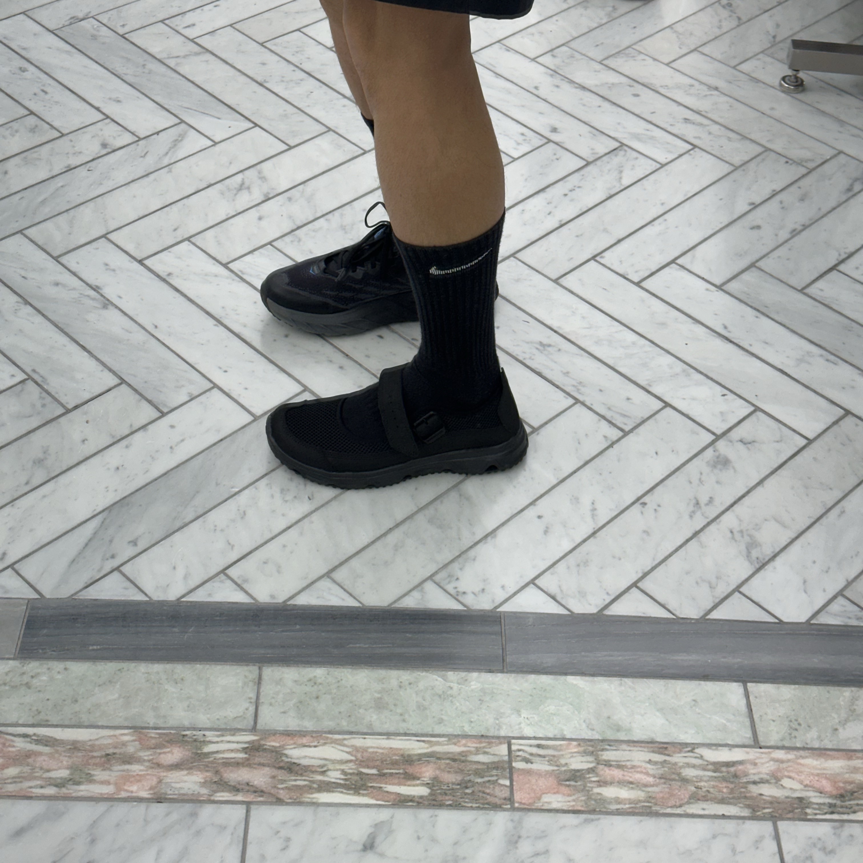 Salomon RX Marie Jeanne Black 착용 스타일 - 4