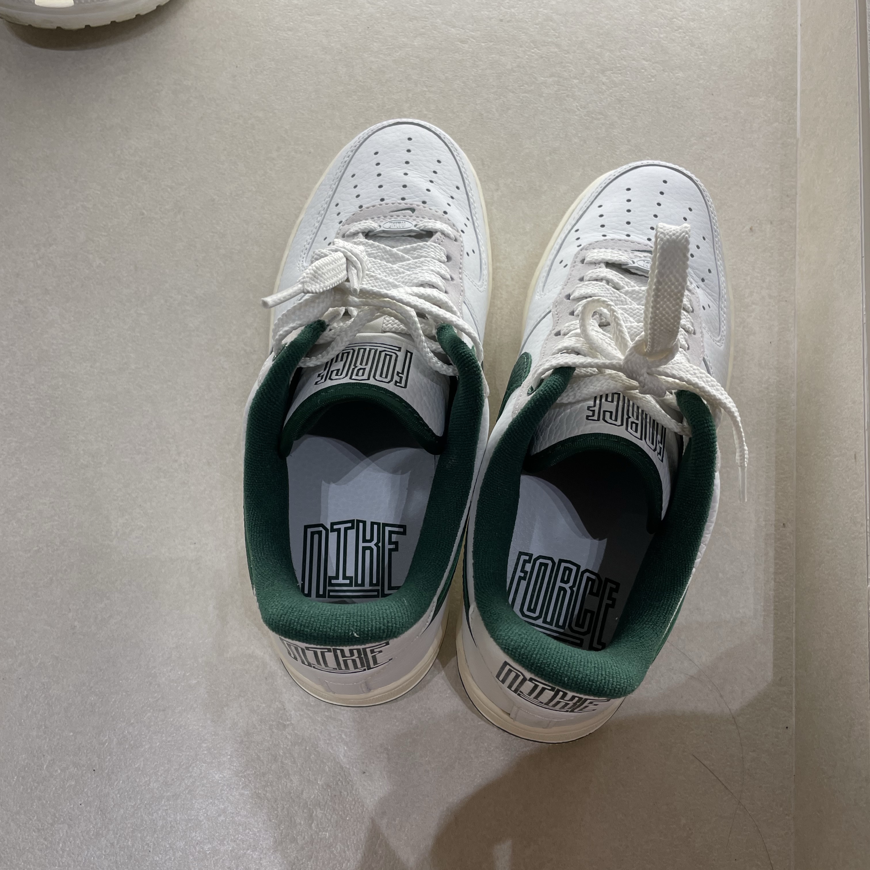 (W) Nike Air Force 1 '07 LX Summit White Gorge Green 착용 스타일