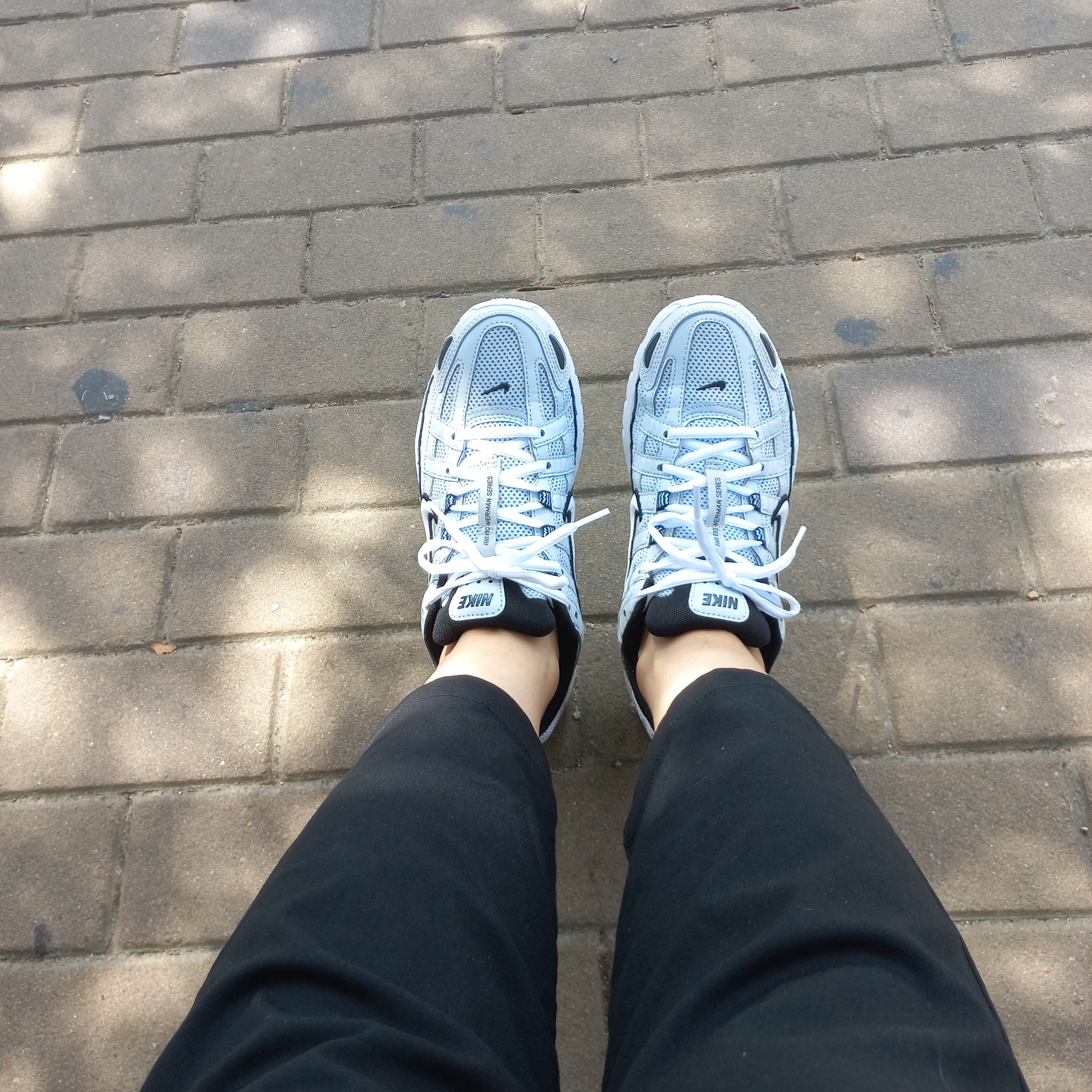 Nike P-6000 Pure Platinum 착용 스타일 - 1