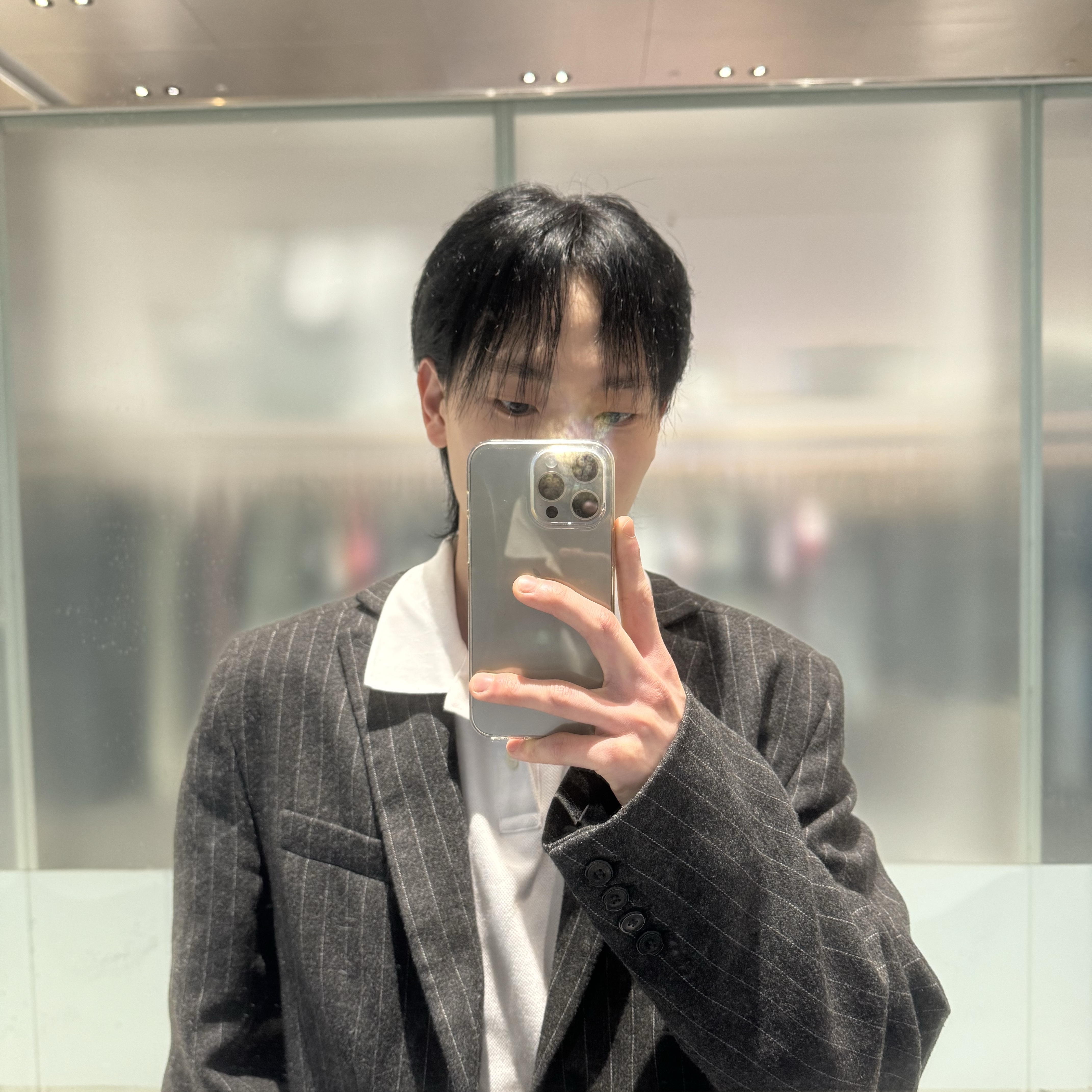 Zara x Ader Error Striped Oversize Blazer Grey, Ader Error Sig; TRS/BL Tag Polo T-Shirt 01 Oatmeal 착용 스타일 - 1