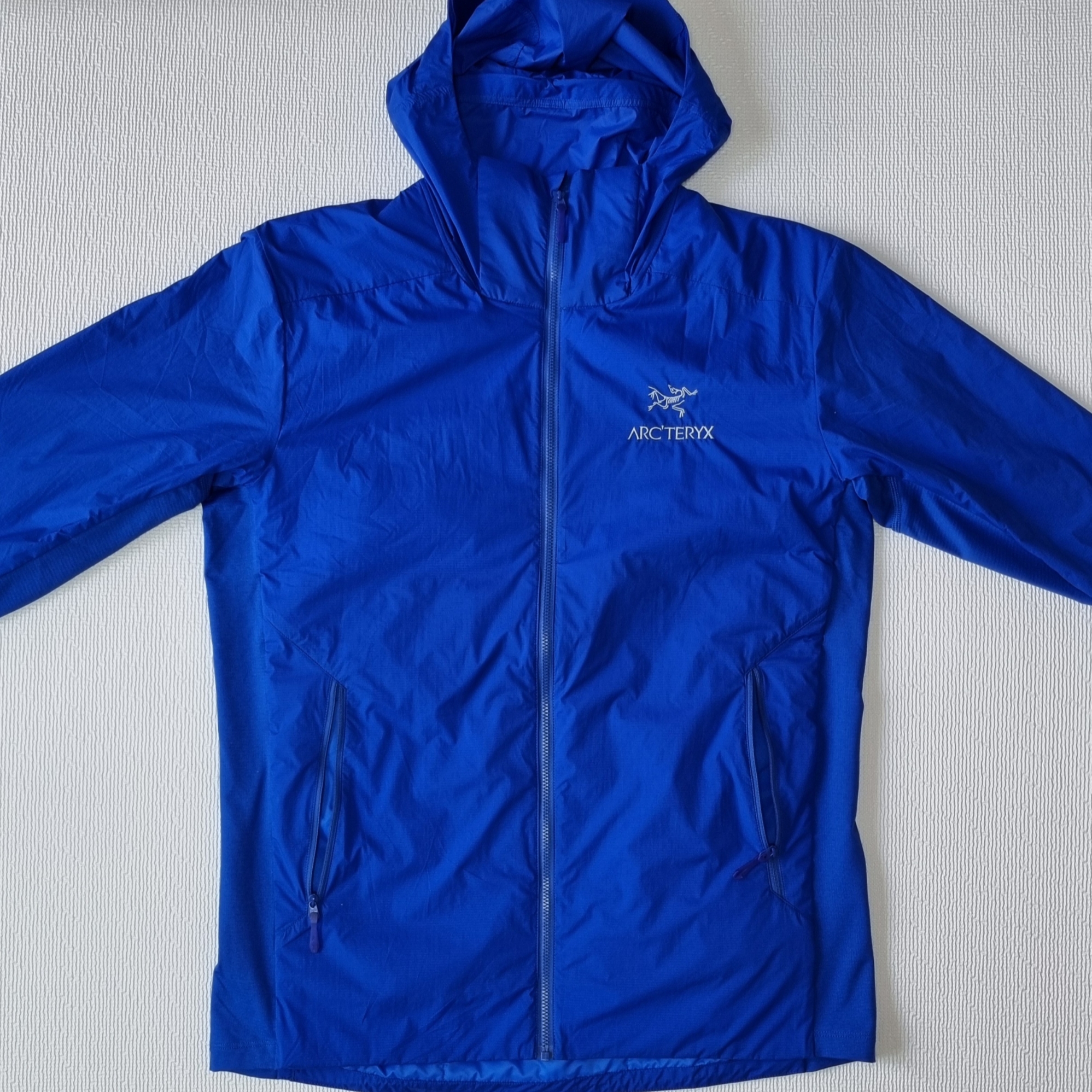 Arc'teryx Atom SL Hoody Vitality II 착용 스타일 - 1