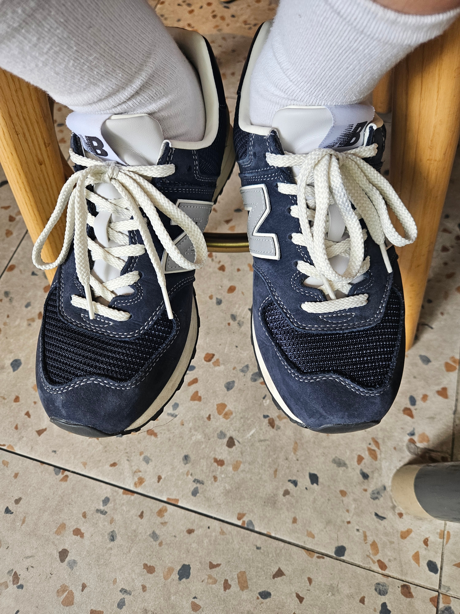 New Balance x Pottery 574 Premium Hard Navy 착용 스타일