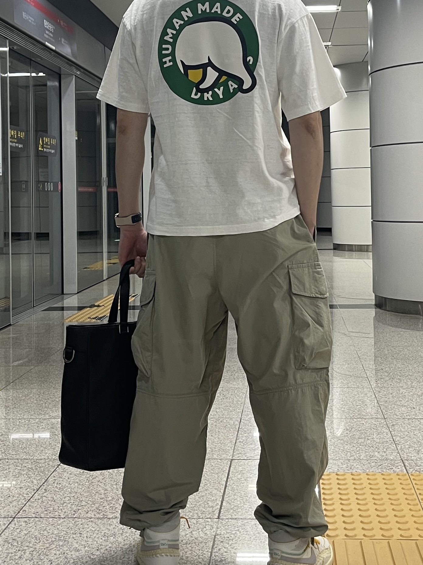 Human Made Graphic T-Shirt #06 White, Jordan 1 x Bephies Beauty Supply x Union Retro High OG SP Summer '96 착용 스타일