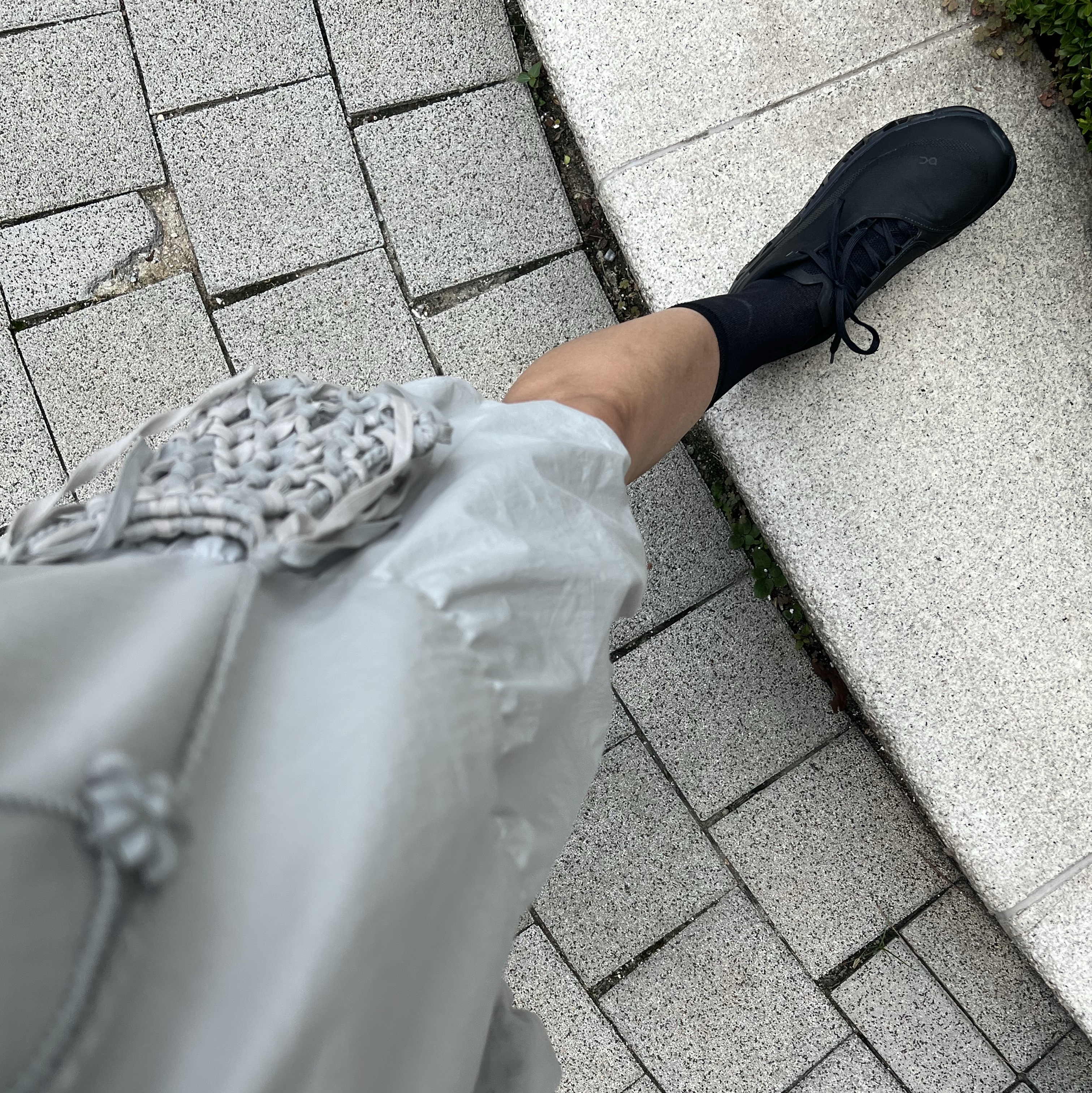 (W) On Running x Post Archive Faction (Paf) Cloudmonster 2 Black Magnet 착용 스타일 - 2